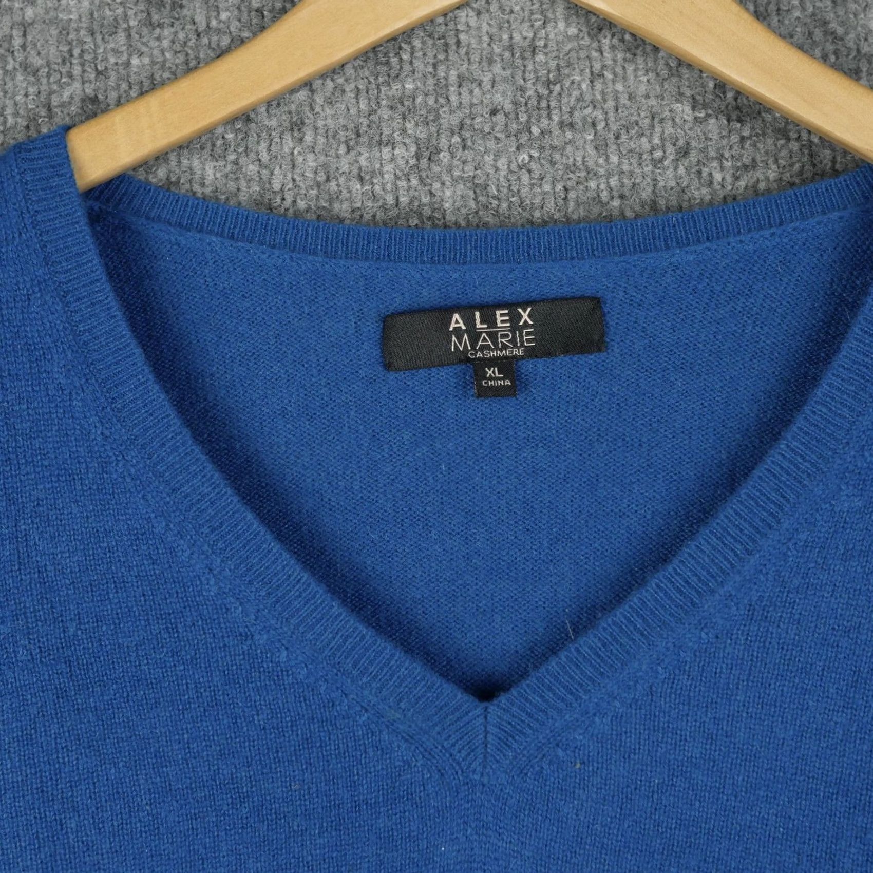 Vintage Alex Marie Sweater Womens XL Blue Cashmere V-Neck Pullover Long Sleeve Knit Size XL / US 12-14 / IT 48-50 - 2 Thumbnail