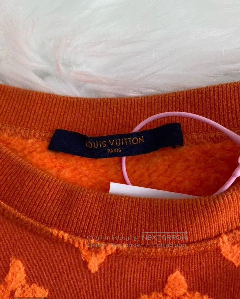 Louis Vuitton Louis Vuitton Orange flocked full-print sweatshirt Size US L / EU 52-54 / 3 - 4 Thumbnail