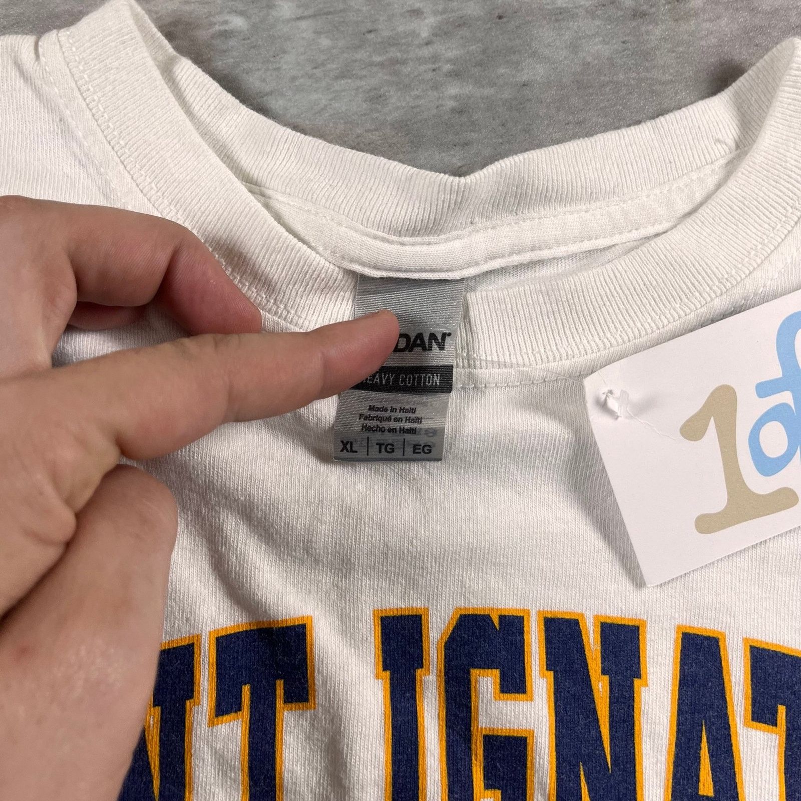 Gildan Vintage high school basketball T-shirts Size US XL / EU 56 / 4 - 3 Thumbnail