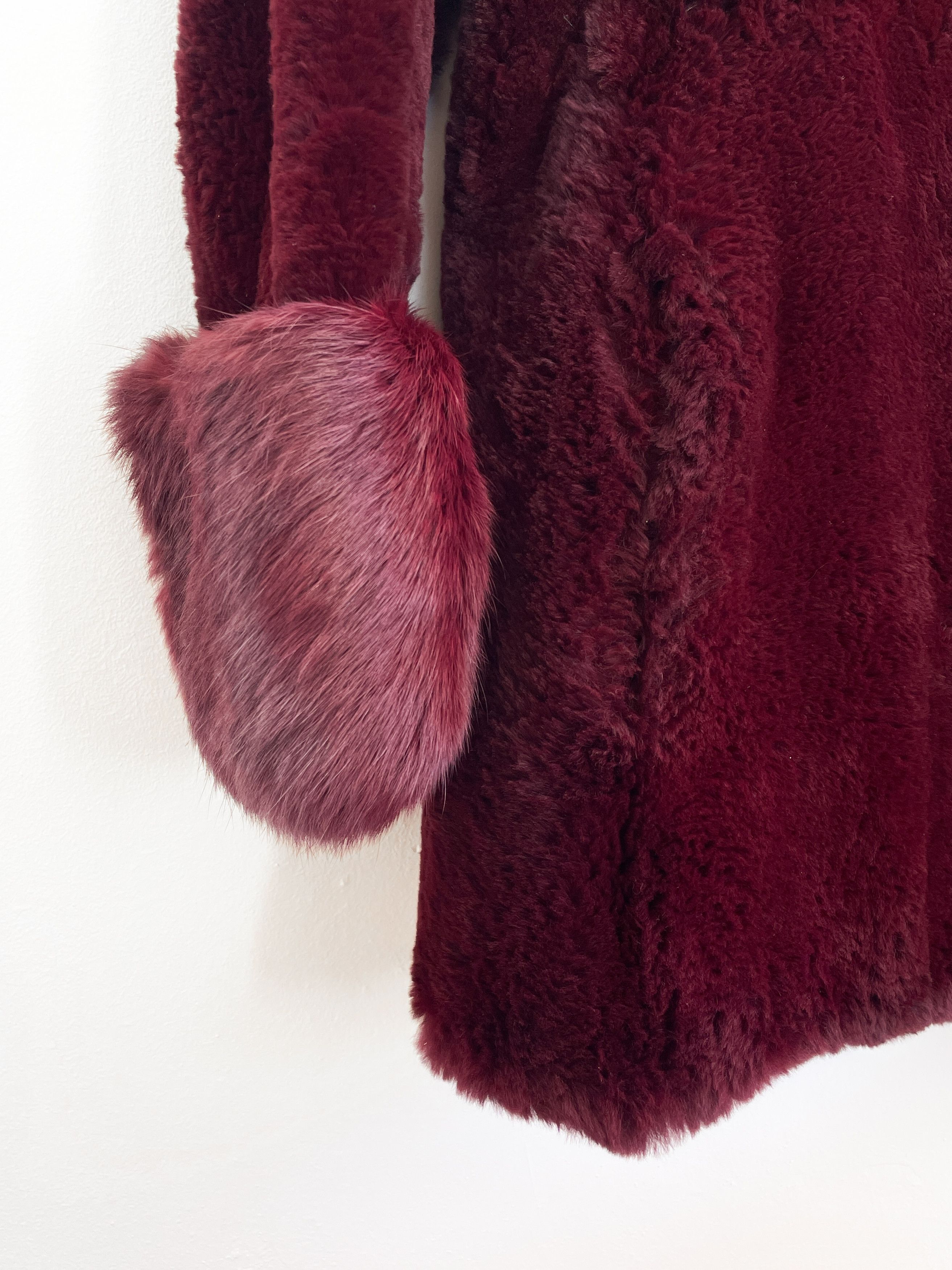 Dior burgundy fur coat Size S / US 4 / IT 40 - 2 Thumbnail