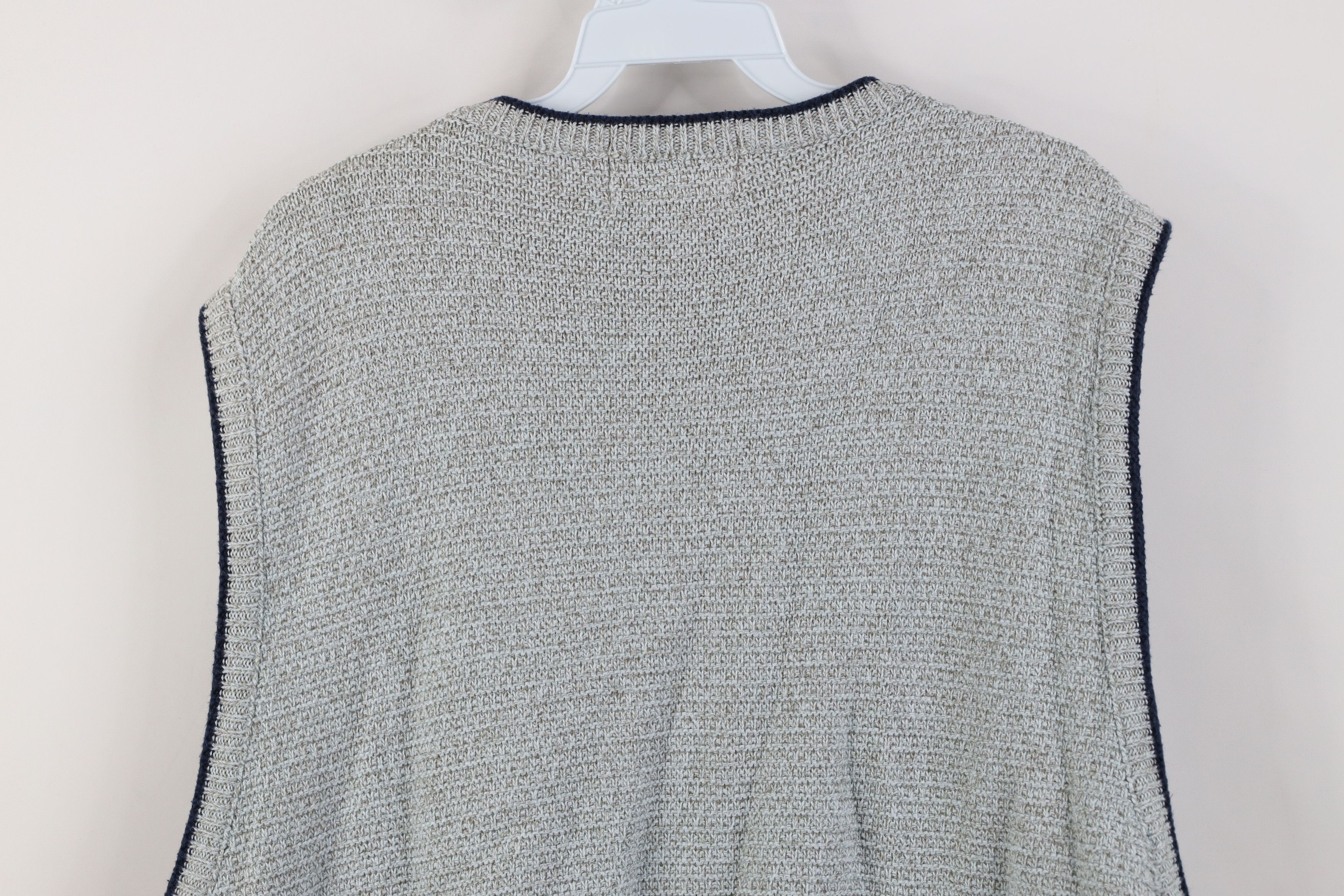 Eddie Bauer Vintage 90s Eddie Bauer Knit V-Neck Sweater Vest Gray USA Size US L / EU 52-54 / 3 - 9 Thumbnail