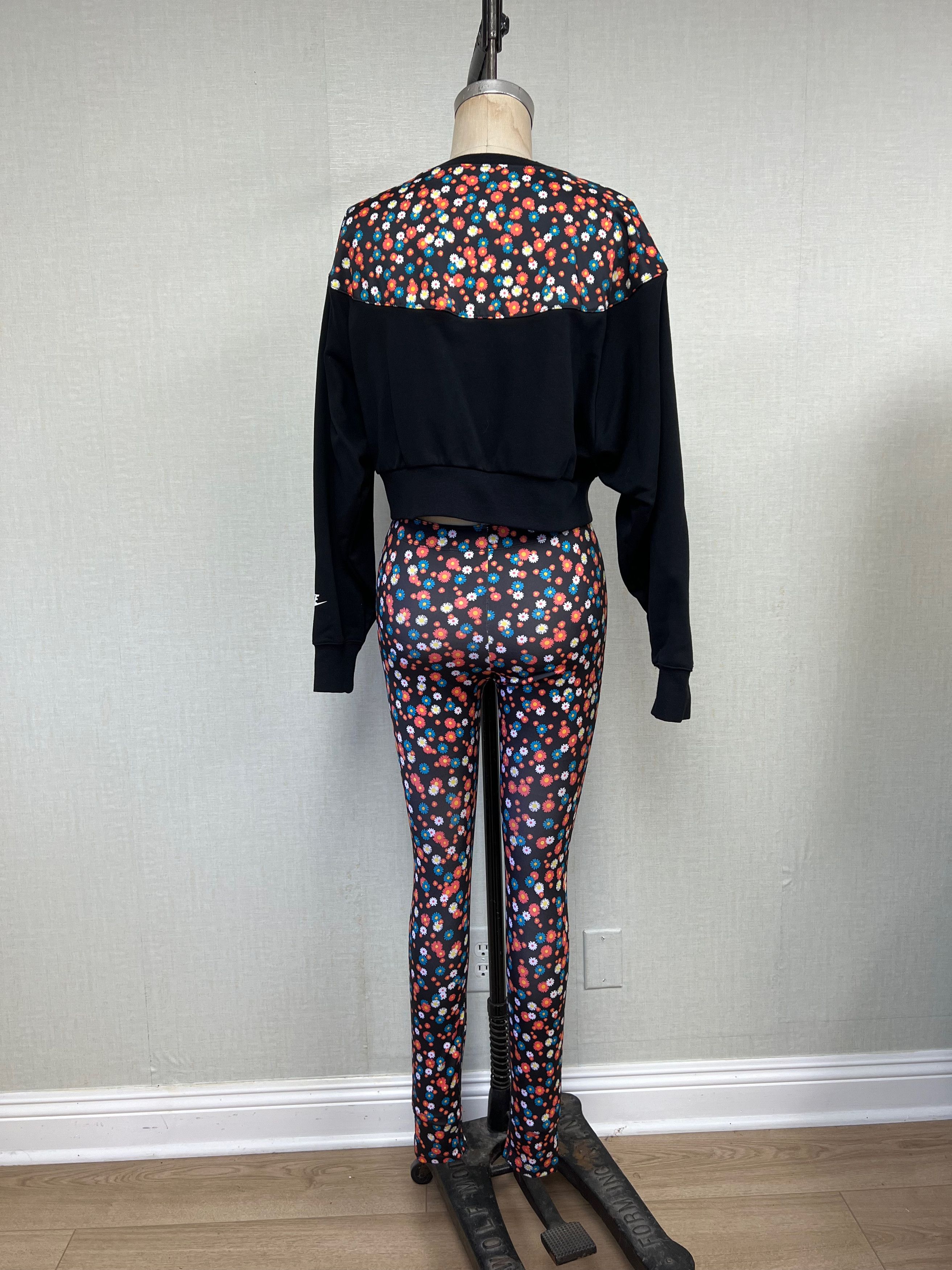 Nike EUC 3 Piece Nike Track Suit Jacket Sweatshirt Leggings Small Size S / US 4 / IT 40 - 6 Thumbnail