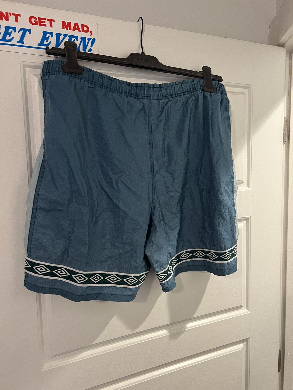 Umbro Vintage Umbro Training Shorts Size US 34 / EU 50 - 2 Thumbnail