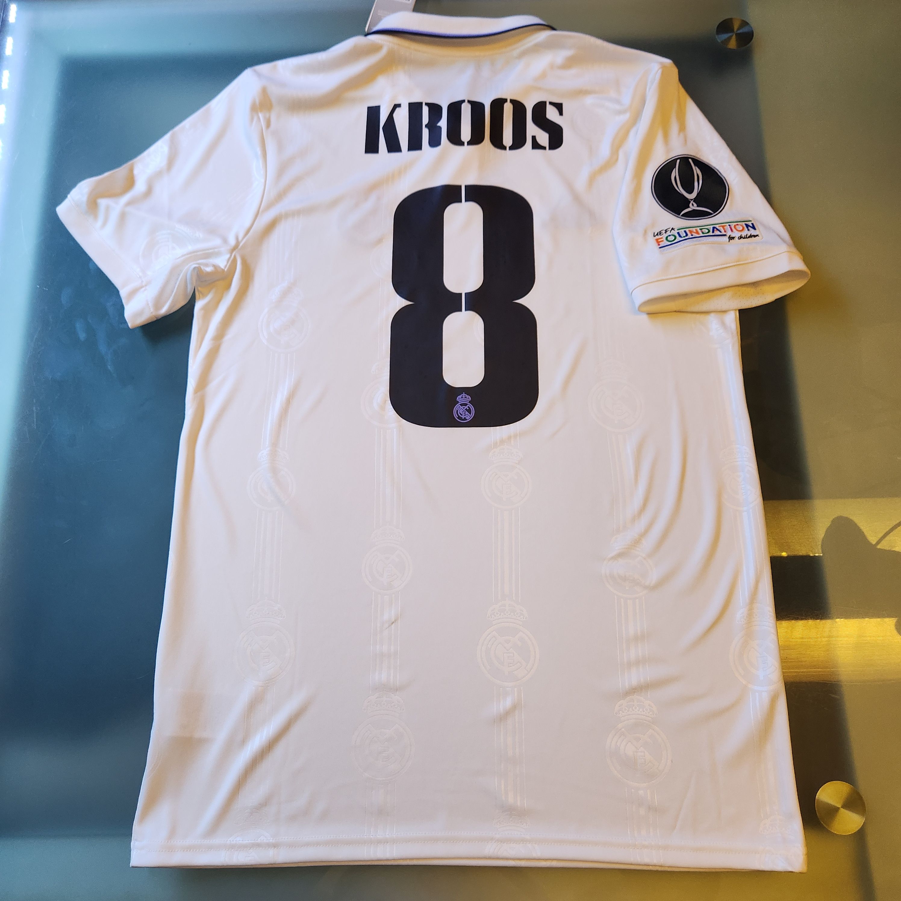 Adidas Authentic Real Madrid KROOS 2022-2023 Super Cup Home Jersey Size US M / EU 48-50 / 2 - 3 Thumbnail