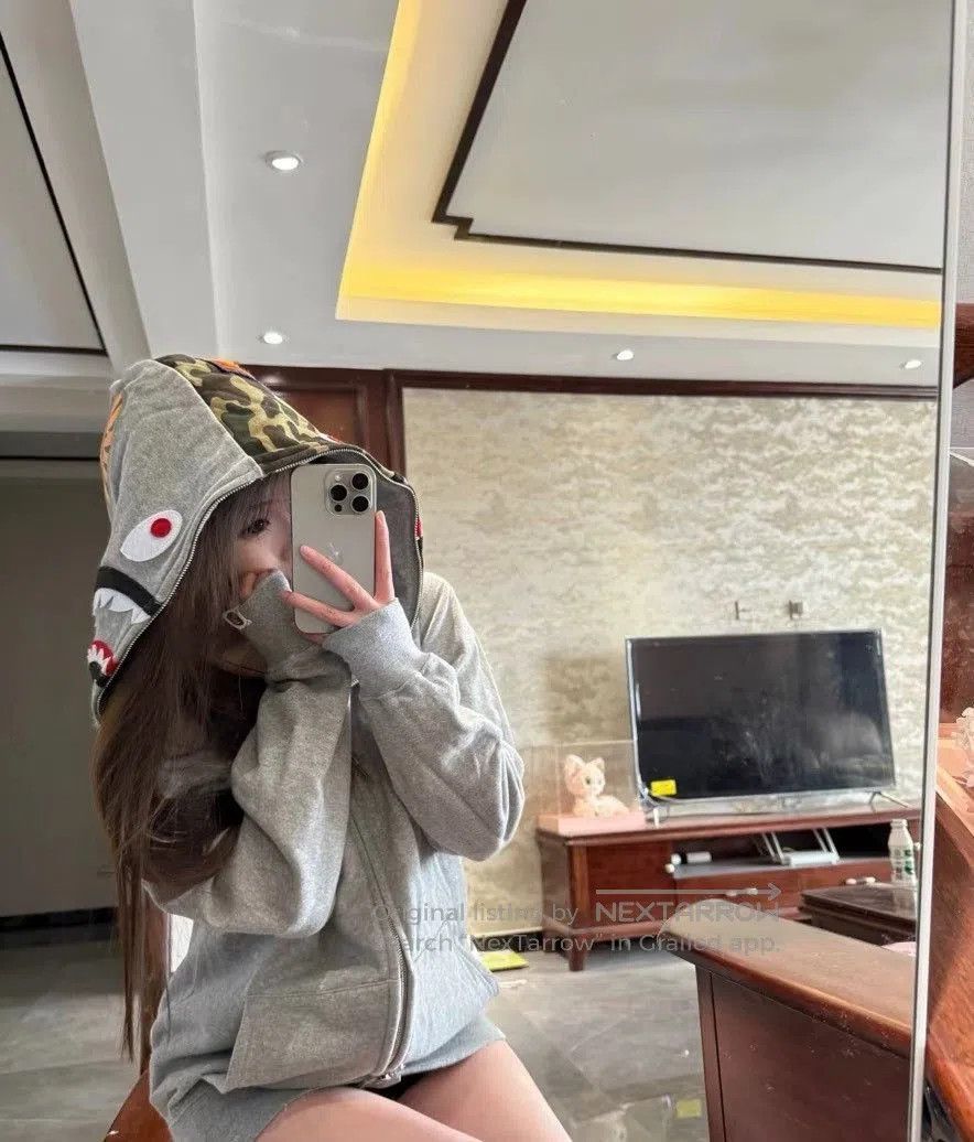 Bape BAPE Gray Camo Zip Shark Hoodie. Size US M / EU 48-50 / 2 - 7 Thumbnail
