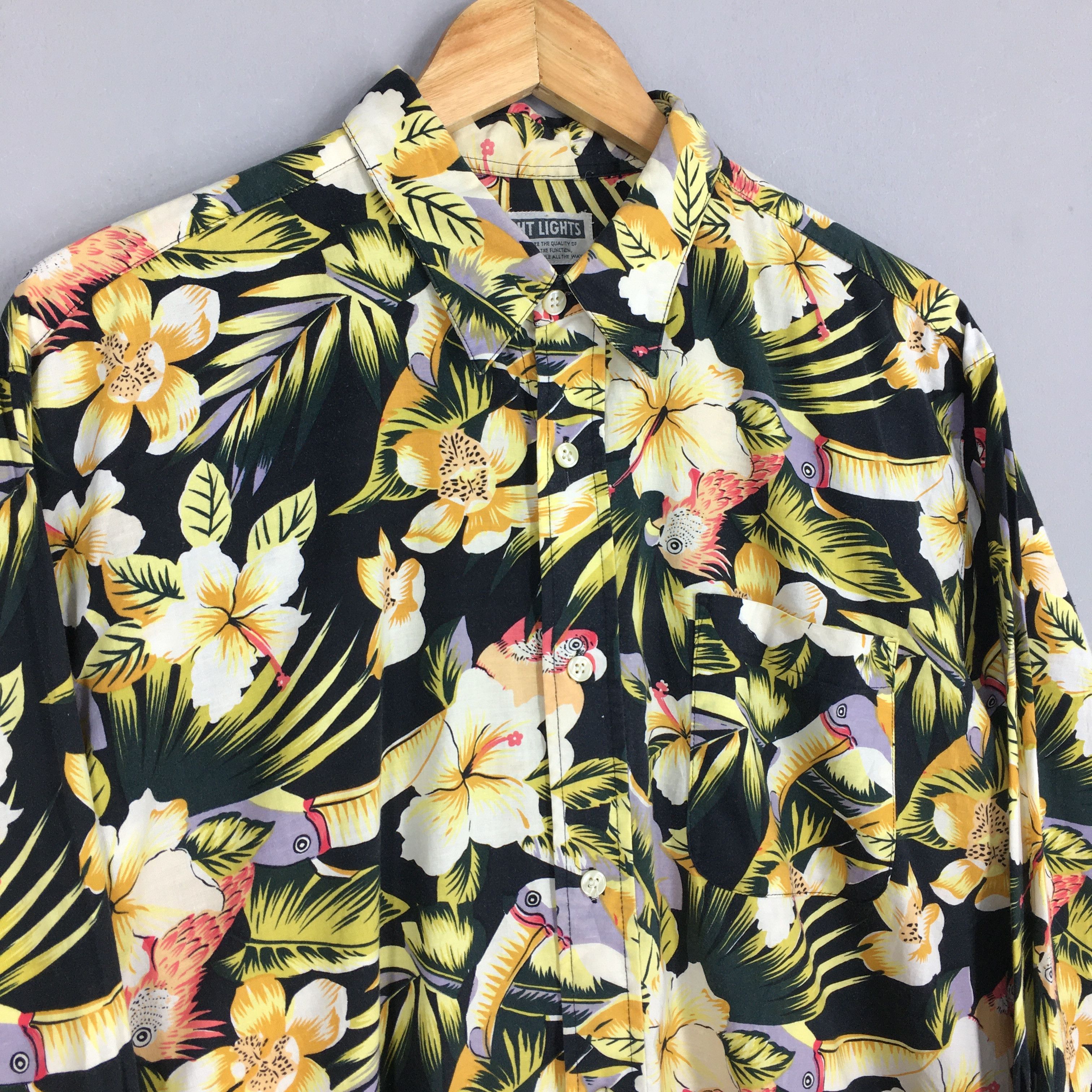 Vintage Vintage Parrots Flower Tropical Hawaii Shirt Medium Size US M / EU 48-50 / 2 - 3 Thumbnail