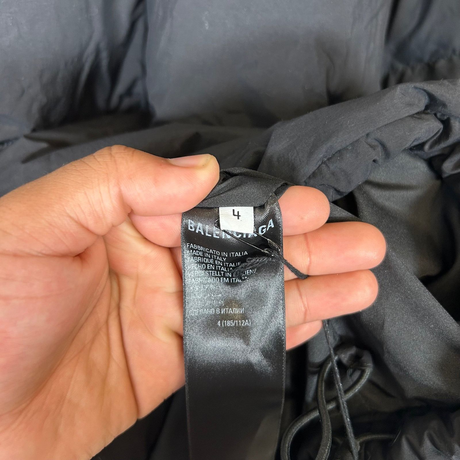 Balenciaga Balenciaga Black AW22 Pullover Hooded Puffer Jacket Size 4 Size US XL / EU 56 / 4 - 5 Thumbnail