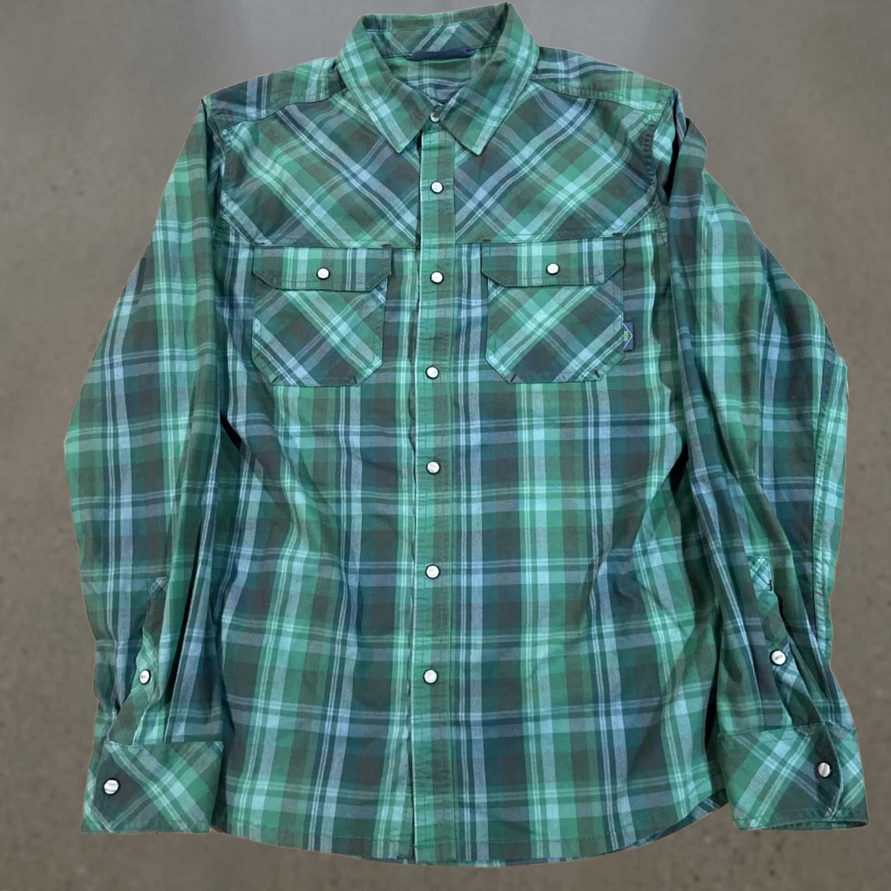 Vintage Stio Long Sleeve Cotton Button-Down Shirt Regular M Green Plaid Size US M / EU 48-50 / 2 - 1 Thumbnail