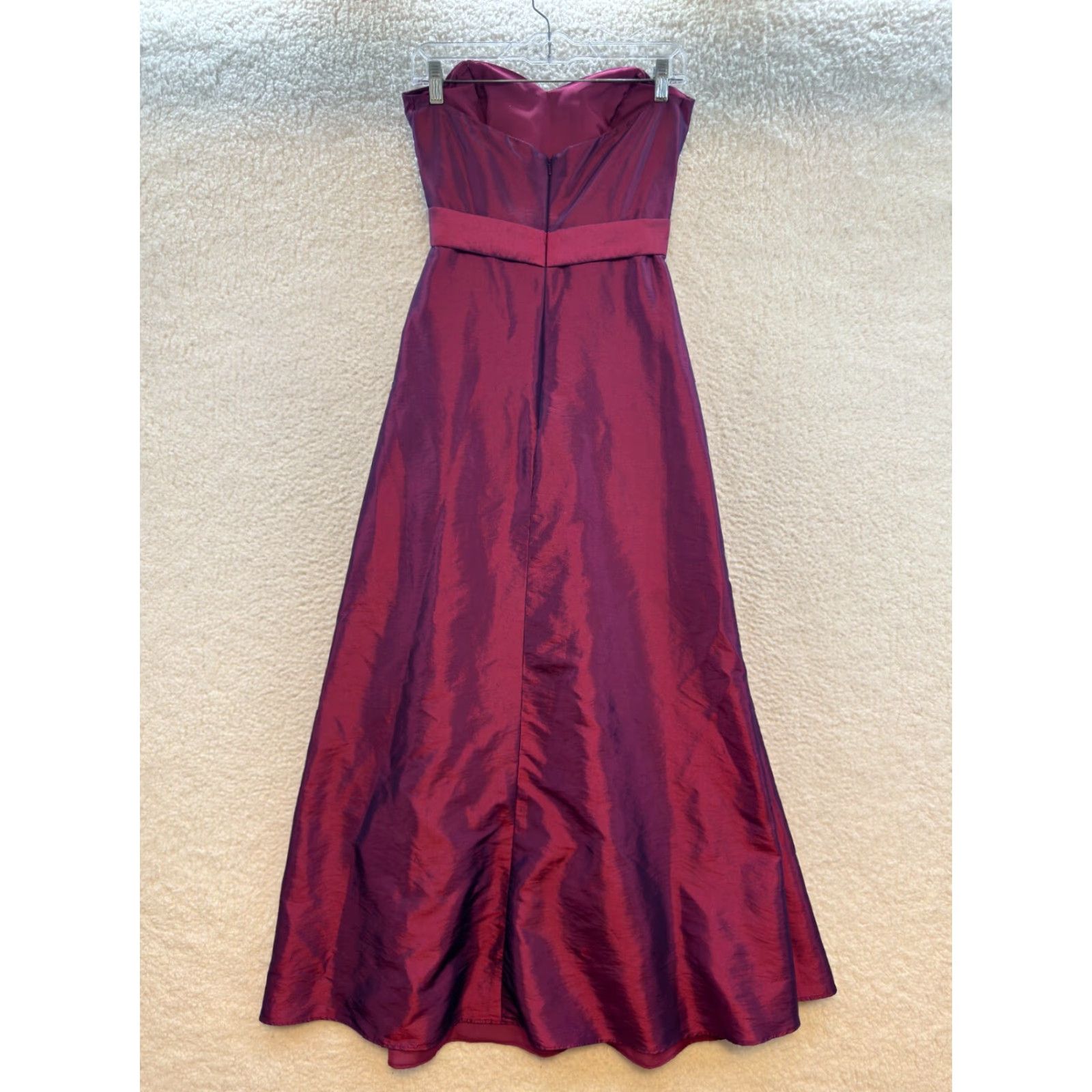Vintage Bridesmaid Dress 6 Purple Iredescent Shiny Strapless Formal Gown Full Length - Ball Gown - Women - Size 6 - Zip - Purple - Strapless - Long - Formal Size M / US 6-8 / IT 42-44 - 2 Thumbnail