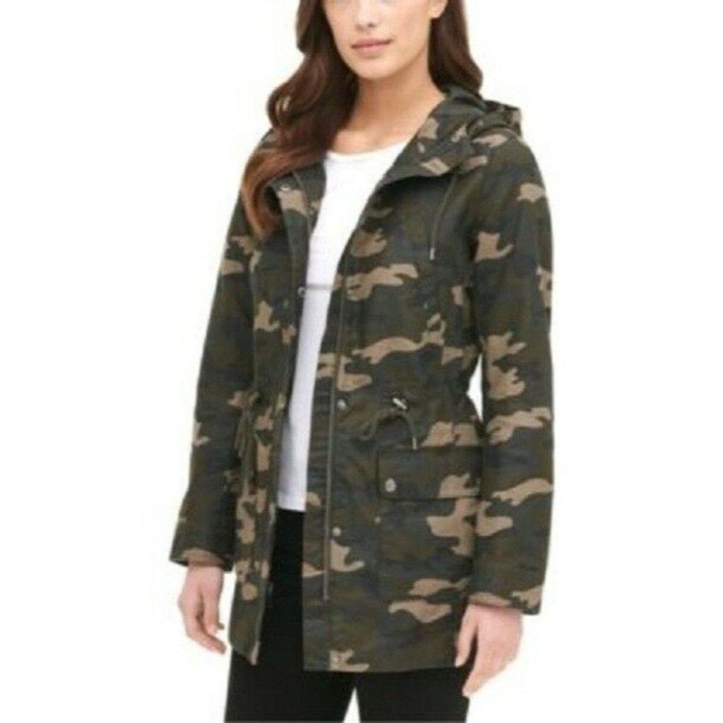 Levi's Levi's Camo Hooded Jacket Women's. Size XS. Brown/Green. NWT Size XS / US 0-2 / IT 36-38 - 8 Thumbnail