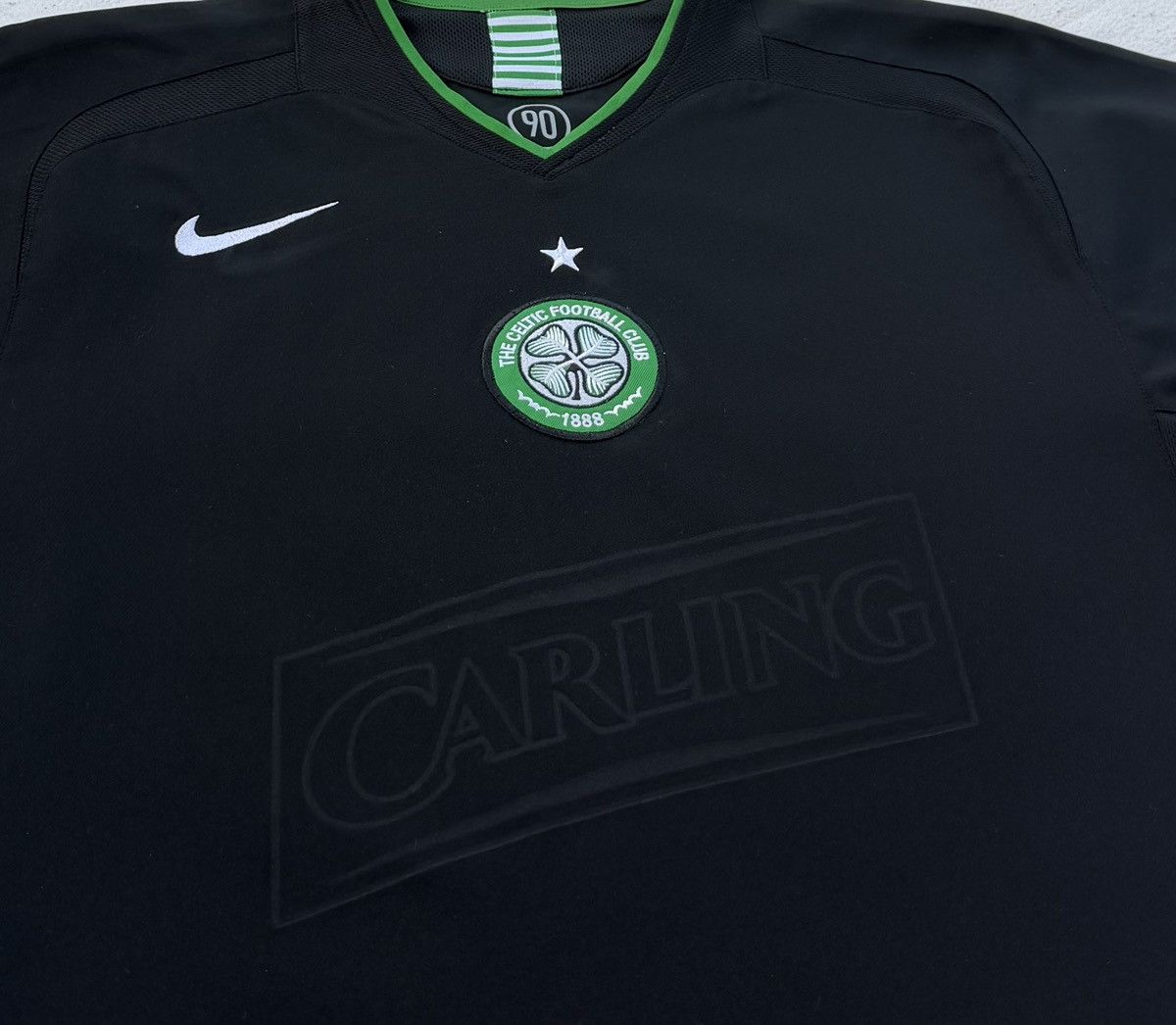 Nike VTG Nike Celtic FC Black Away Jersey Carling Era Football Size US M / EU 48-50 / 2 - 3 Thumbnail