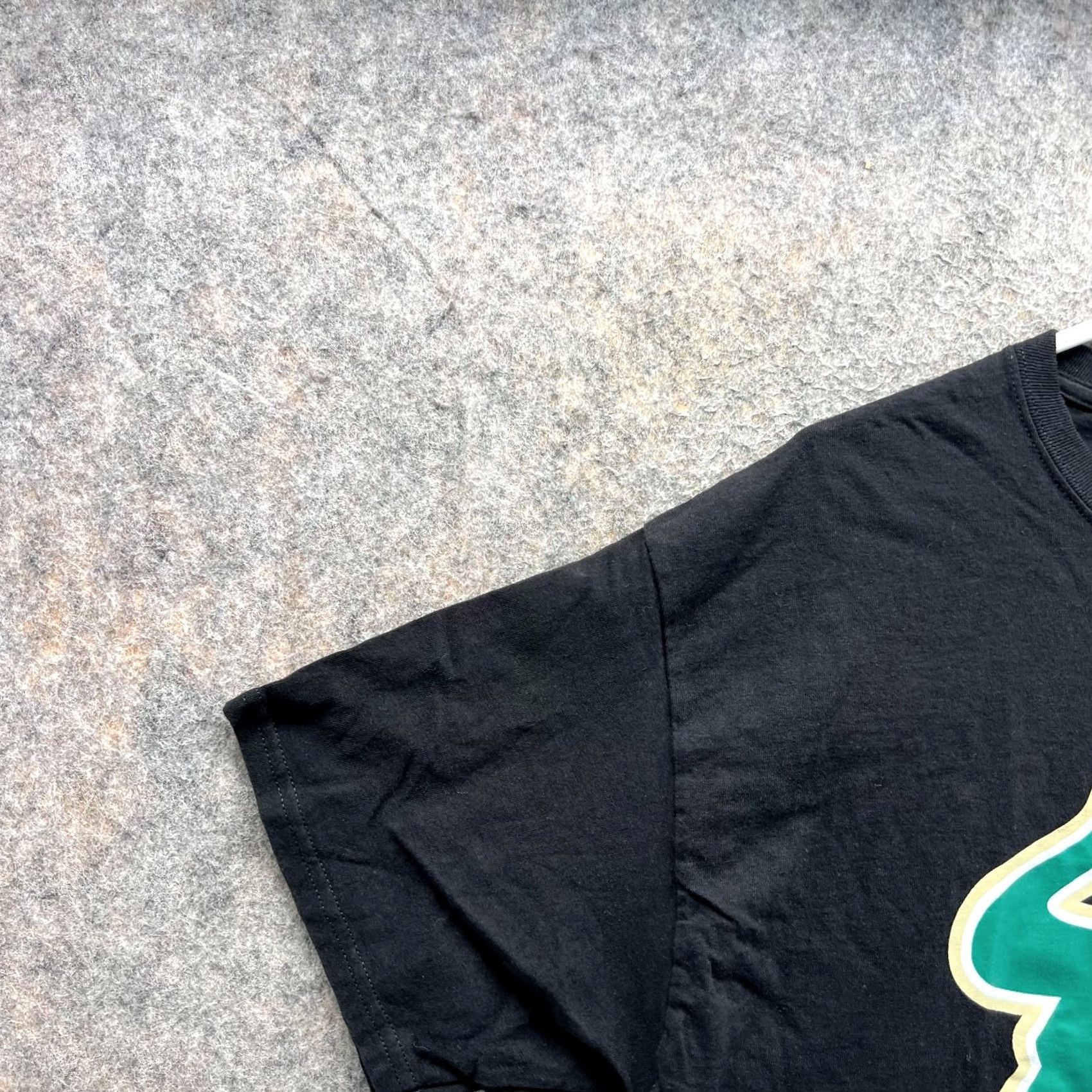 Champion VINTAGE Champion Shirt Mens Large Black Green USF Tee Crewneck Logo T-Shirt Size US L / EU 52-54 / 3 - 5 Thumbnail