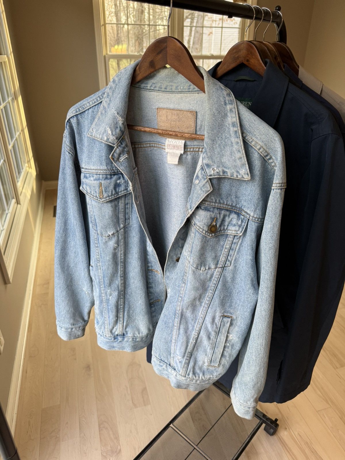 Vintage Light Wash Denim Jacket Distressed Size US M / EU 48-50 / 2 - 1 Thumbnail