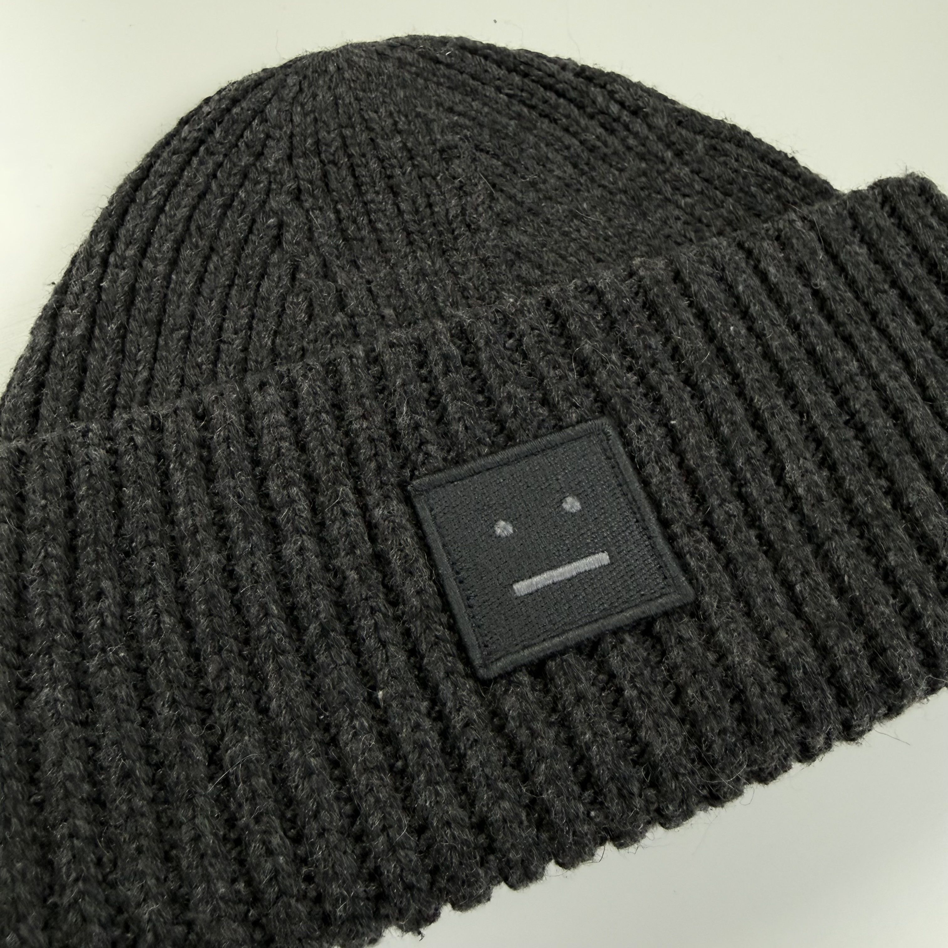 Acne Studios AW16 ACNE STUDIOS PANSY FACE PATCH WINTER WOOL BEANIE HAT Size ONE SIZE - 4 Thumbnail