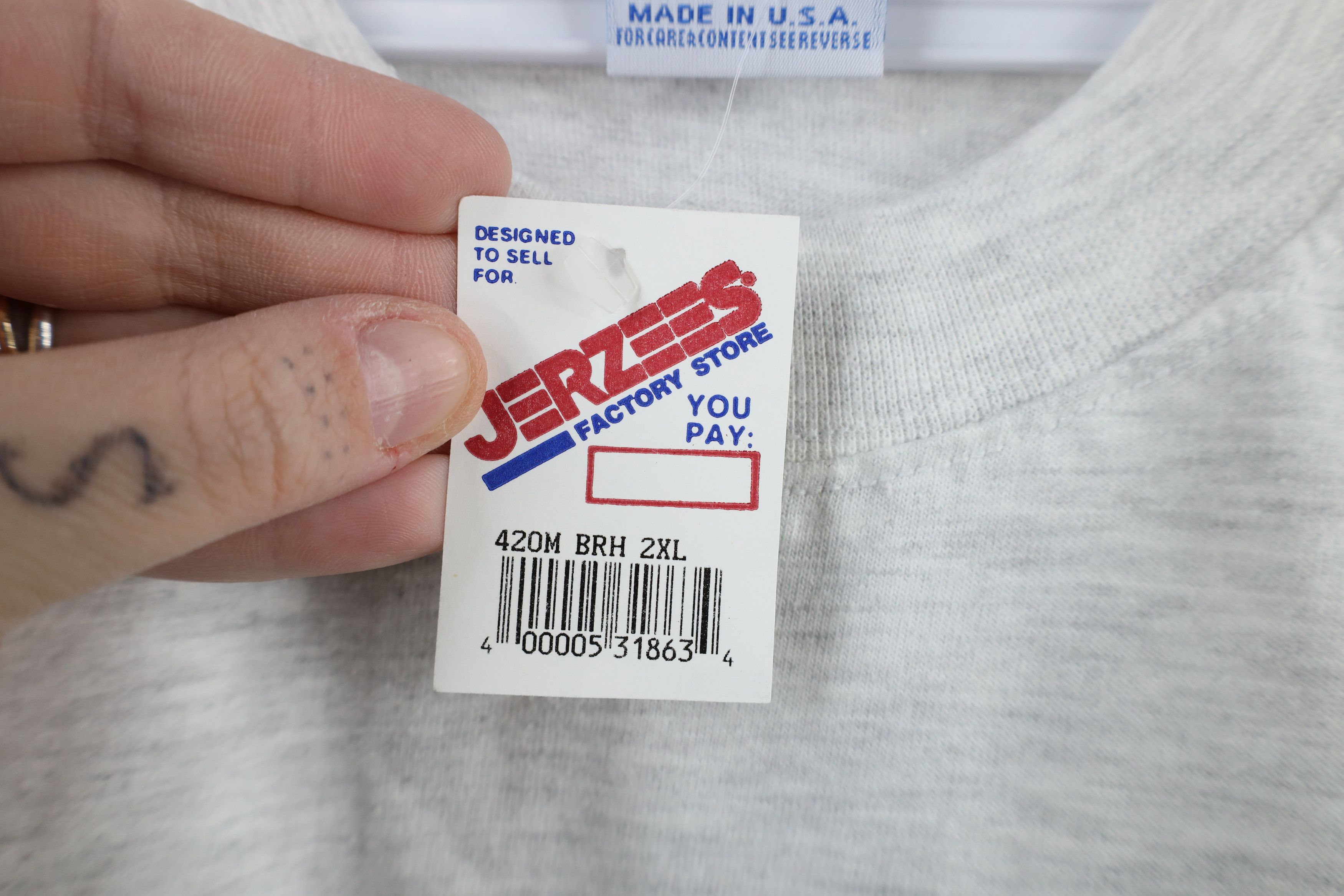Vintage Deadstock Vintage 90s Streetwear Dolphins T-Shirt USA Size US XXL / EU 58 / 5 - 7 Thumbnail