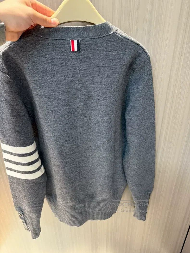 Thom Browne Thom Browne Single Panel Long Sleeve Sweater Size US L / EU 52-54 / 3 - 2 Thumbnail