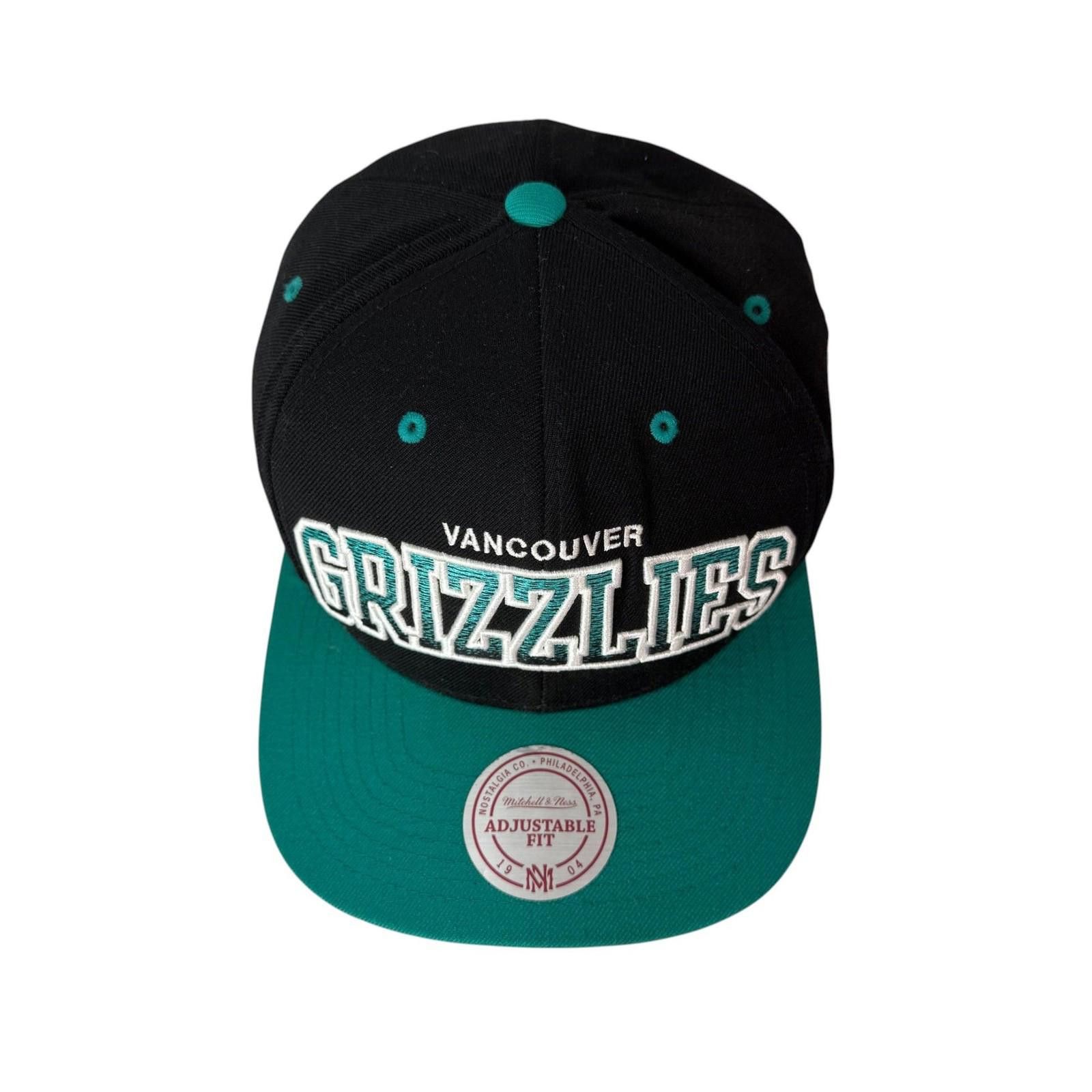 Mitchell & Ness Vancouver Grizzlies Snapback Hat Mitchell & Ness Size ONE SIZE - 3 Thumbnail