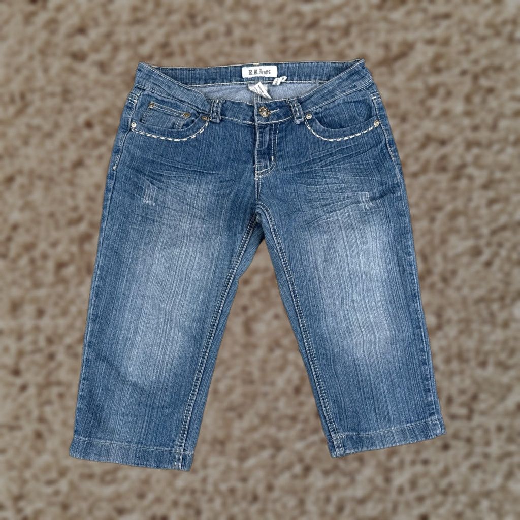 Vintage B.B Jeans Juniors 9 Blue Denim Capri Pants Low Rise Embroidered Zipper 30x16 Womens Size 30" / US 8 / IT 44 - 1 Thumbnail