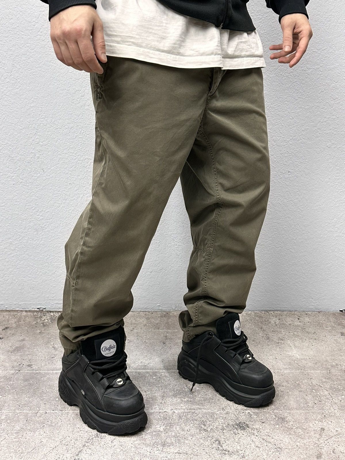 Brunello Cucinelli Brunello Cucinelli Men Leisure Relaxed Cargo Pants Grey XL Size US 34 / EU 50 - 1 Thumbnail