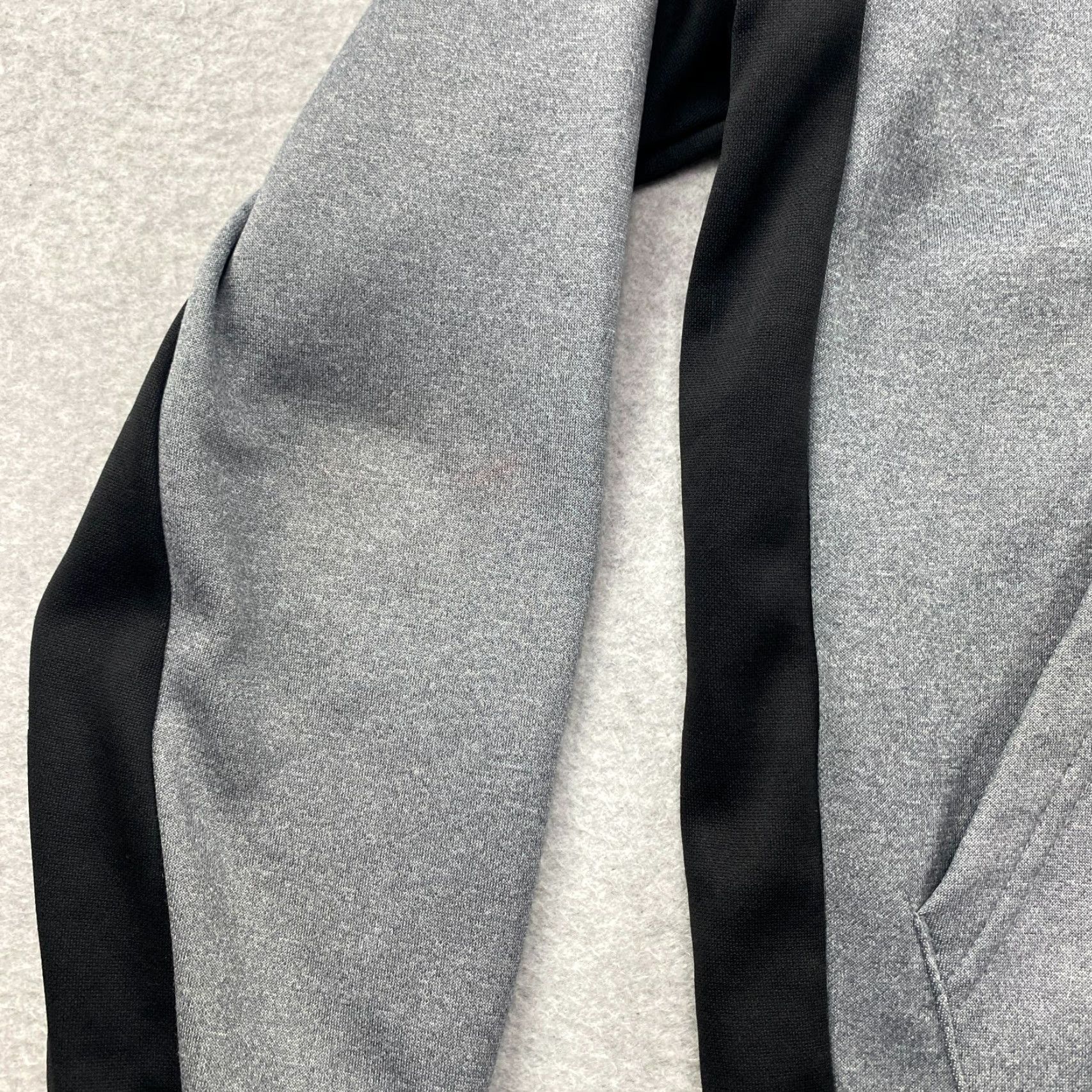 Spyder Spyder Active Pro Web Hoodie Mens Medium Gray Pullover Pockets Size US M / EU 48-50 / 2 - 3 Thumbnail