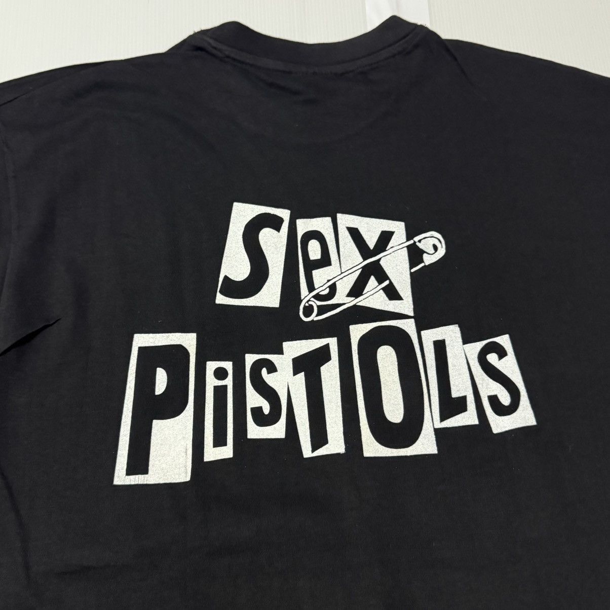 Band Tees Sex Pistols Vintage shirt 90s Size US XL / EU 56 / 4 - 4 Thumbnail