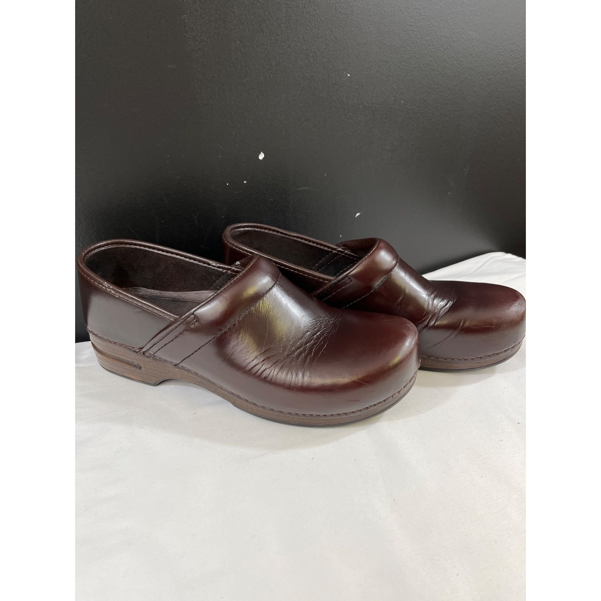 Dansko Dansko Women s Brown Shoes Clogs Size 44 12 SKU 5876 Grailed