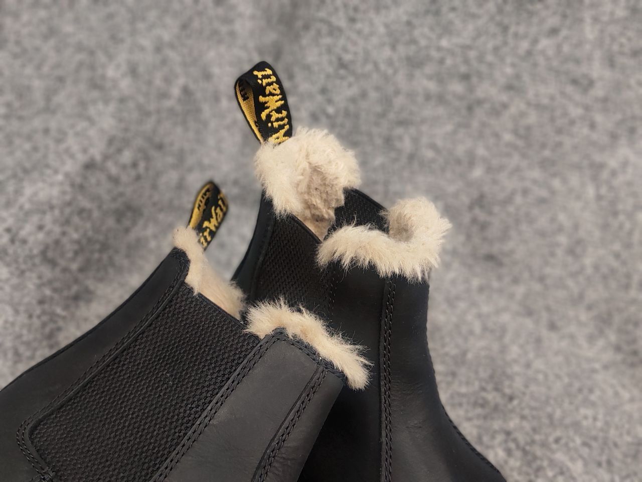 Dr. Martens Dr.Martens 2976 Leonore Leather Fur Lined Chelsea boots Size US 11 / IT 41 - 17 Thumbnail
