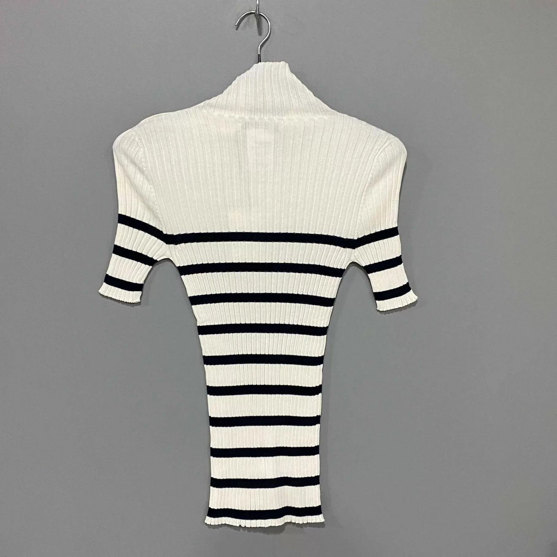 Dior Dior gold button striped knit short sleeve T-shirt 34 Size XS / US 0-2 / IT 36-38 - 3 Thumbnail