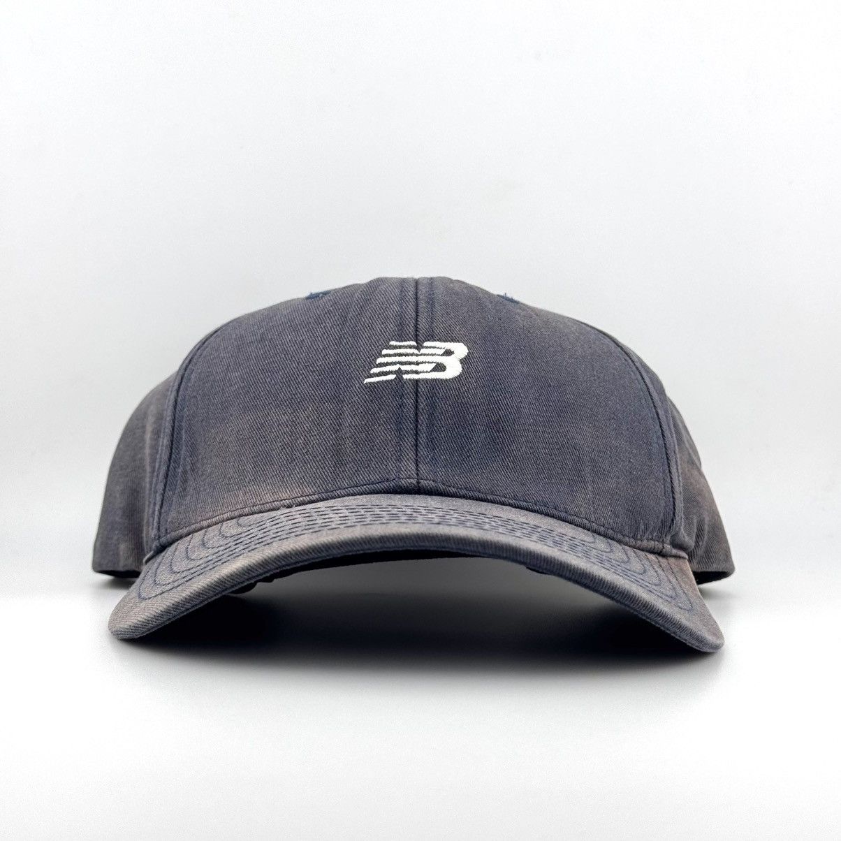 New Balance Vintage New Balance Trashed Cap Size ONE SIZE - 1 Thumbnail