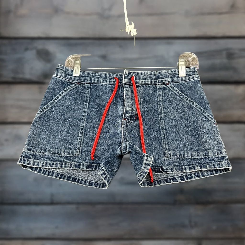 Elleme VINTAGE Ellemenno Shorts Juniors 3 Blue Denim Drawstring Medium Wash Stretch Bermuda Size 26" / US 2 / IT 38 - 1 Thumbnail