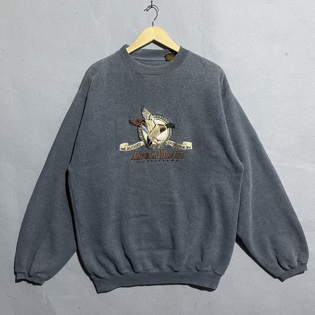 Designer Vintage 90s American Wildlife Collection Gray Sweatshirt Size US M / EU 48-50 / 2 - 1 Thumbnail