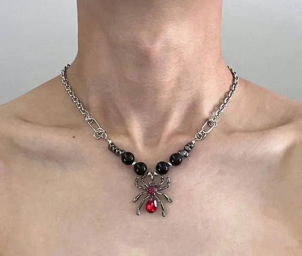 Jewelry Spider Pendant Choker Necklace with Red Gem Size ONE SIZE - 4 Thumbnail