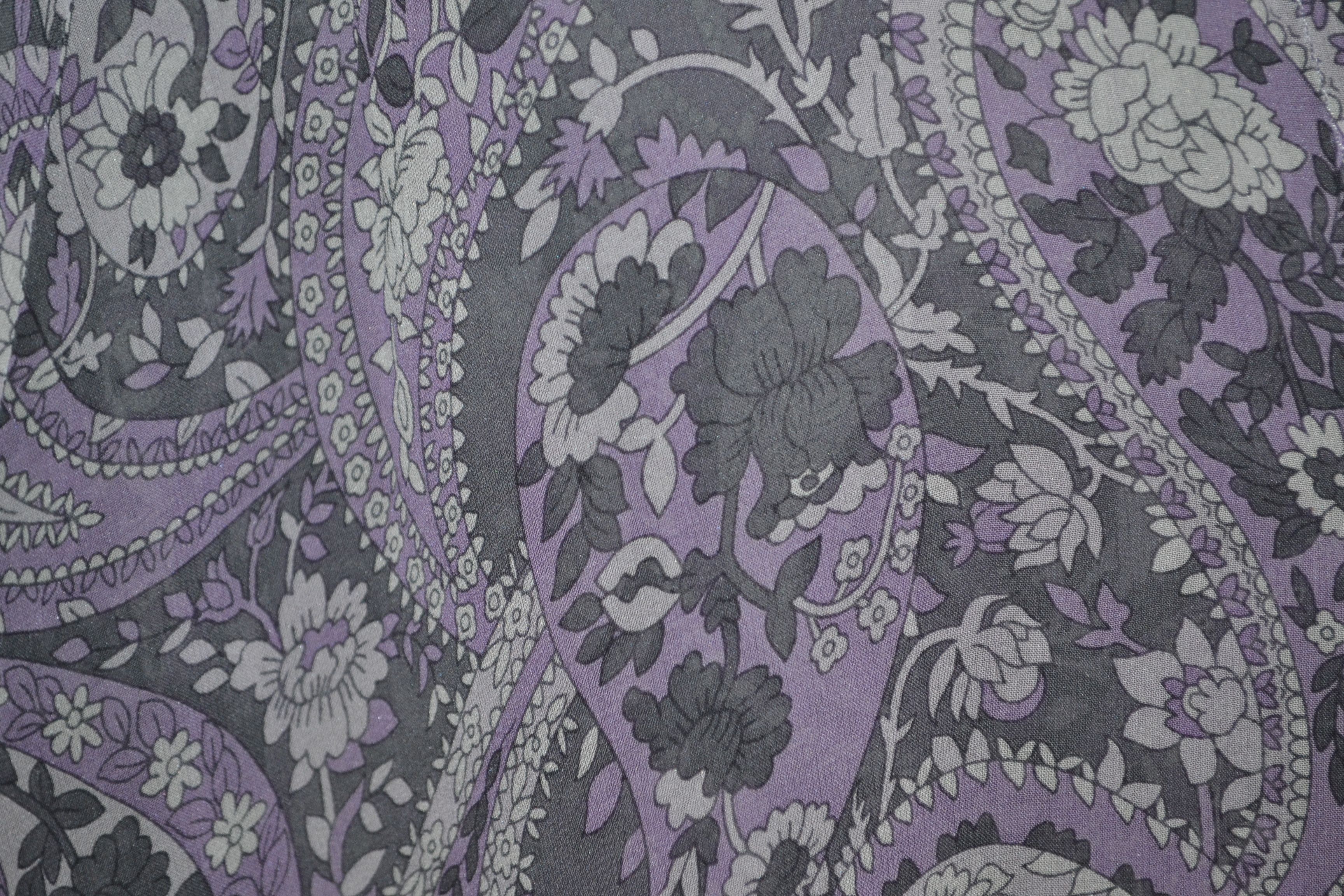 Nili Lotan Nili Lotan XS Silk Acadia Paisley Blouse in Purple Size XS / US 0-2 / IT 36-38 - 5 Thumbnail