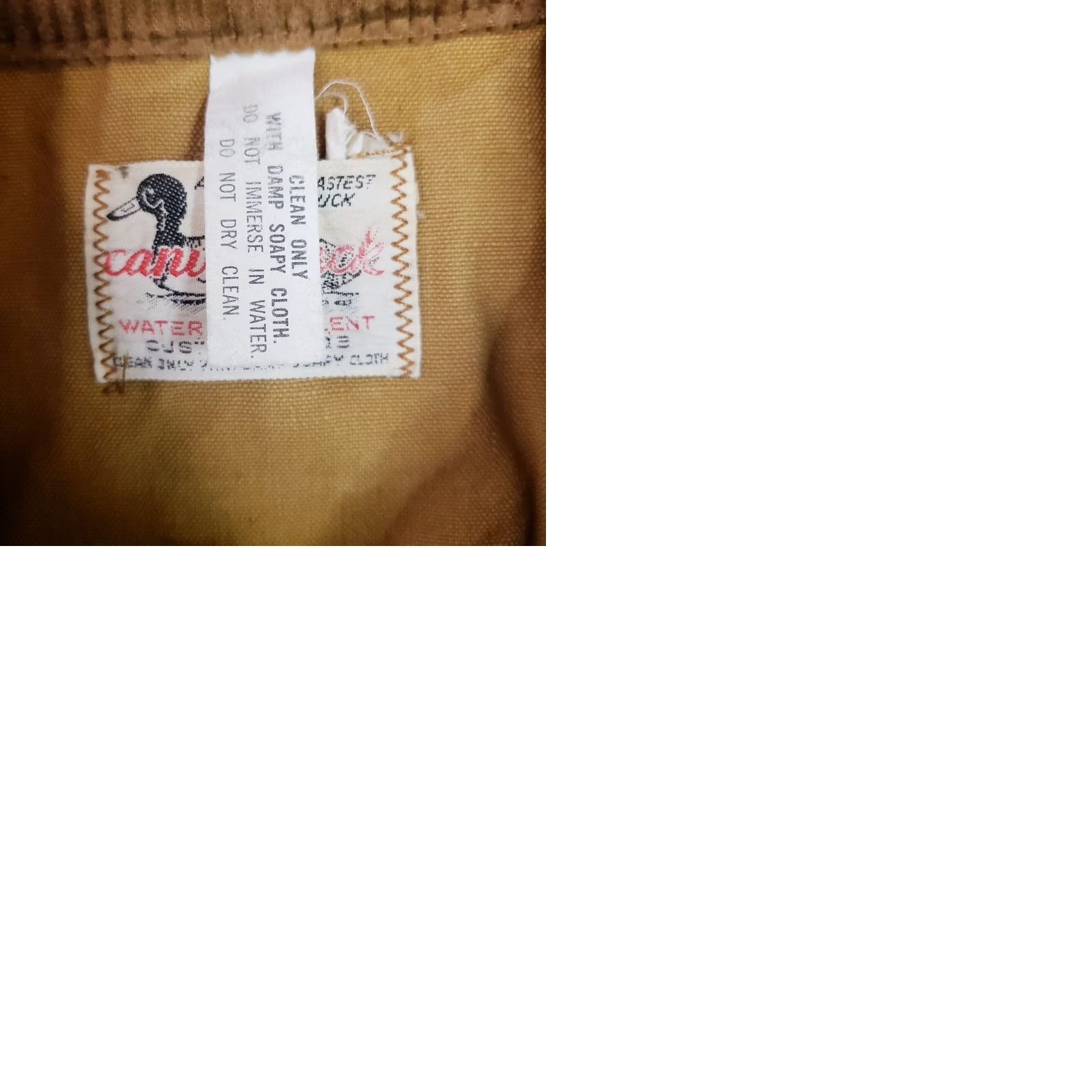 Vintage VINTAGE Canvasback Jacket Overcoat Hunting Coat with Game Bag Men Small Tan Beige Pockets Corduroy Collar Mid-Length 70s-80s Size US S / EU 44-46 / 1 - 12 Thumbnail