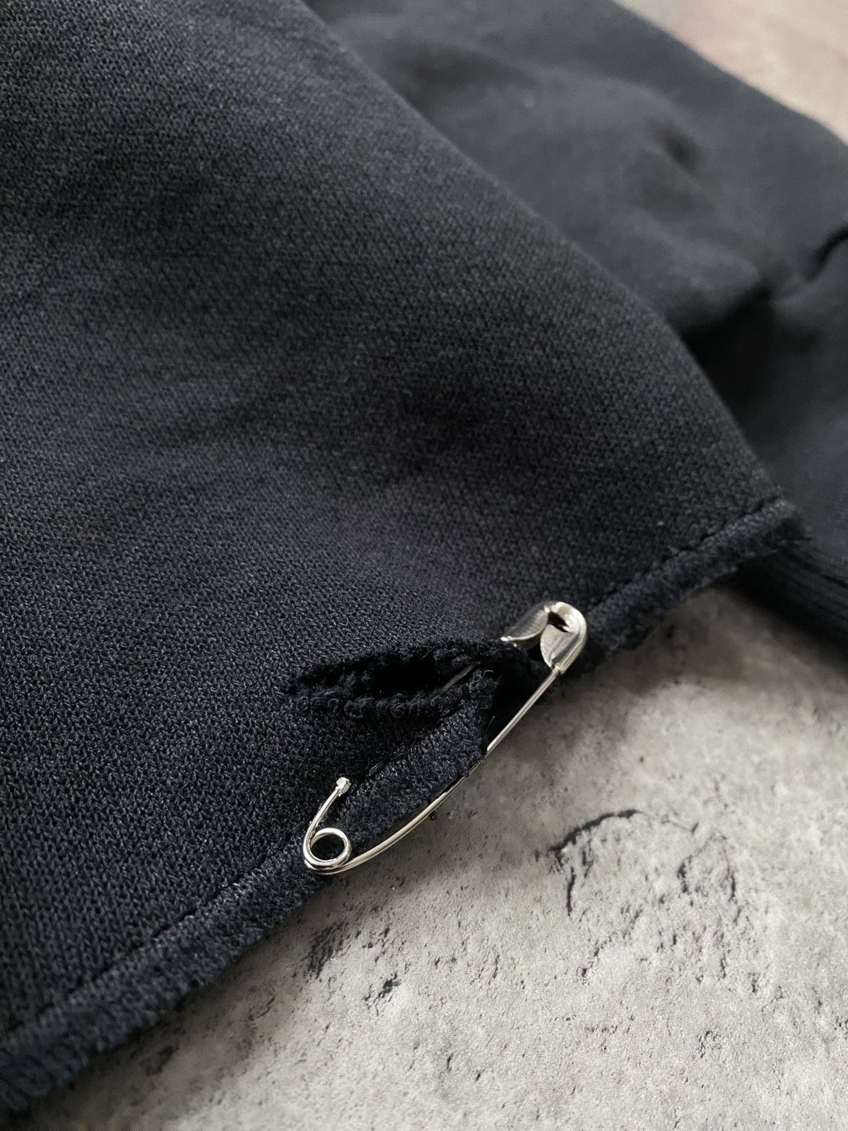 Unsound Rags × Vintage Vintage 90’s Distressed Black Boxy Fit Sweatshirt Hawkeyes Size US M / EU 48-50 / 2 - 4 Thumbnail