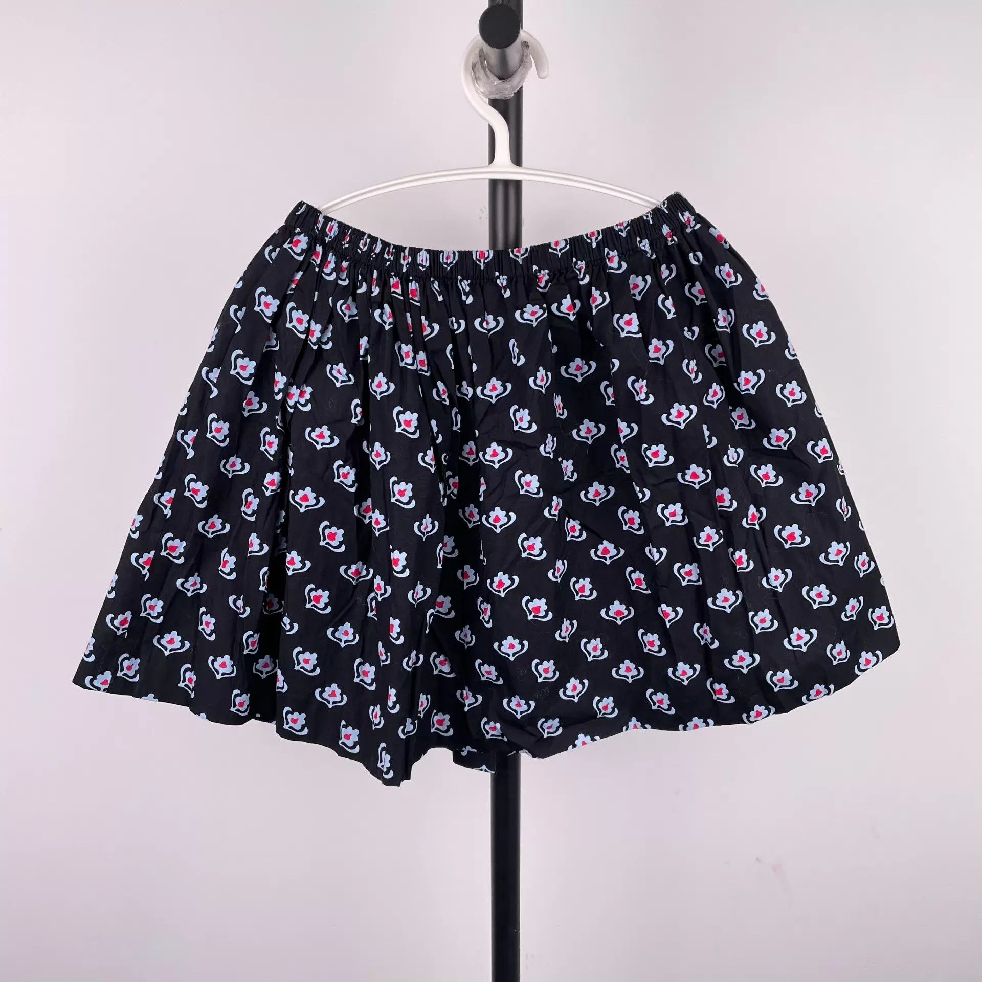Miu Miu MIU MIU Black Floral Short Skirt Size 27" / US 4 / IT 40 - 1 Thumbnail