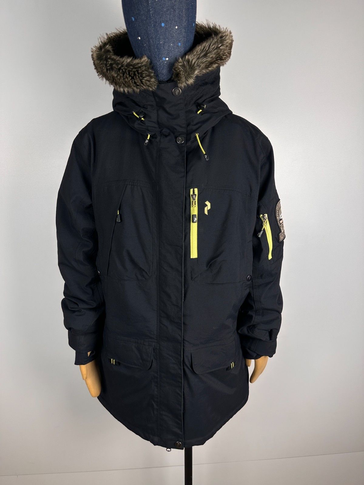 Peak Performance Peak Performance Klond Parka Winter Jacket Black Yellow Sz M Size M / US 6-8 / IT 42-44 - 1 Thumbnail