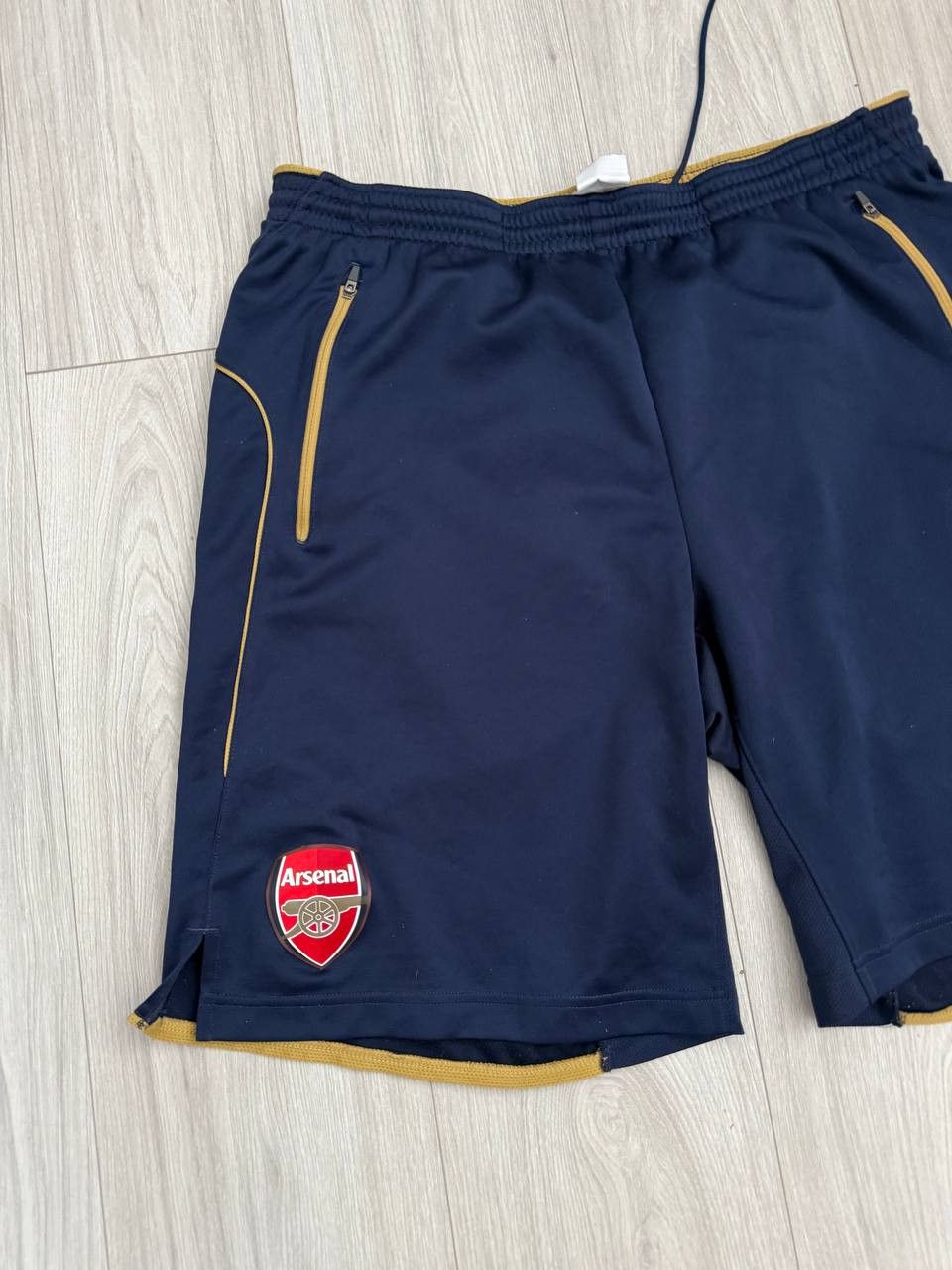 Puma Mens Vintage Puma FC Arsenal football soccer shorts rare Size US 36 / EU 52 - 2 Thumbnail