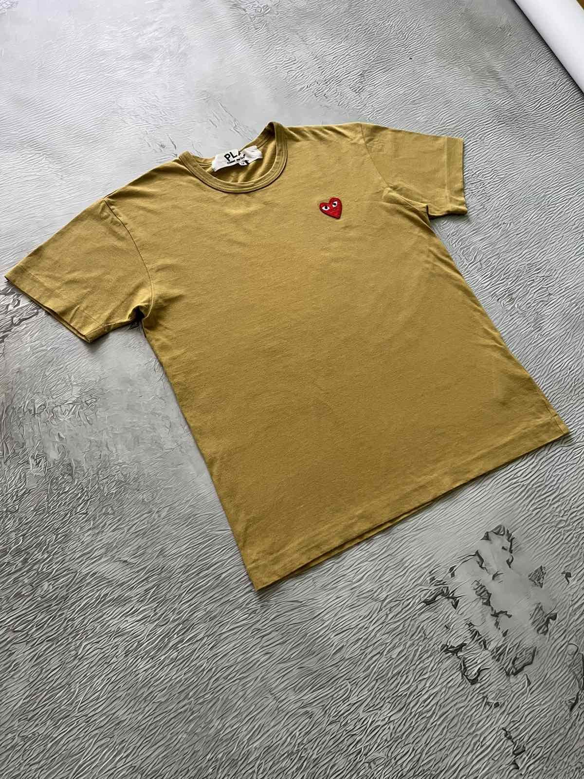 Comme des Garcons Comme des Garcons Vintage T-Shirt Gold Made in Japan Size US M / EU 48-50 / 2 - 1 Thumbnail