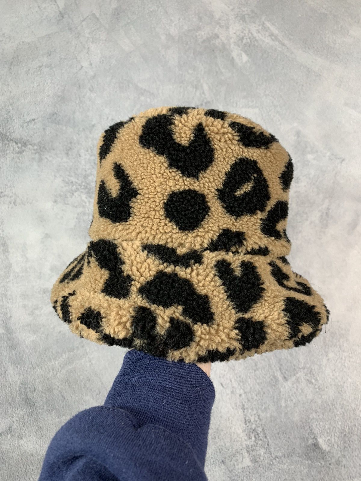 Japanese Brand × Vintage Vintage Y2K Deep pile fleece leopard bucket hat streetwar Size ONE SIZE - 1 Thumbnail