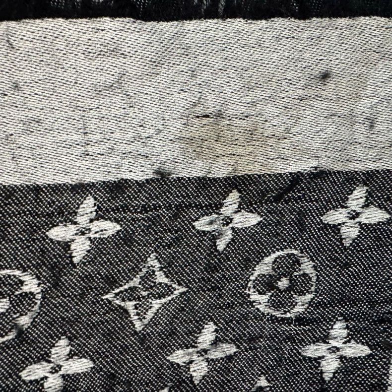 Louis Vuitton Louis Vuitton Reversible wool and silk-blended shawl scarf Size ONE SIZE - 5 Thumbnail