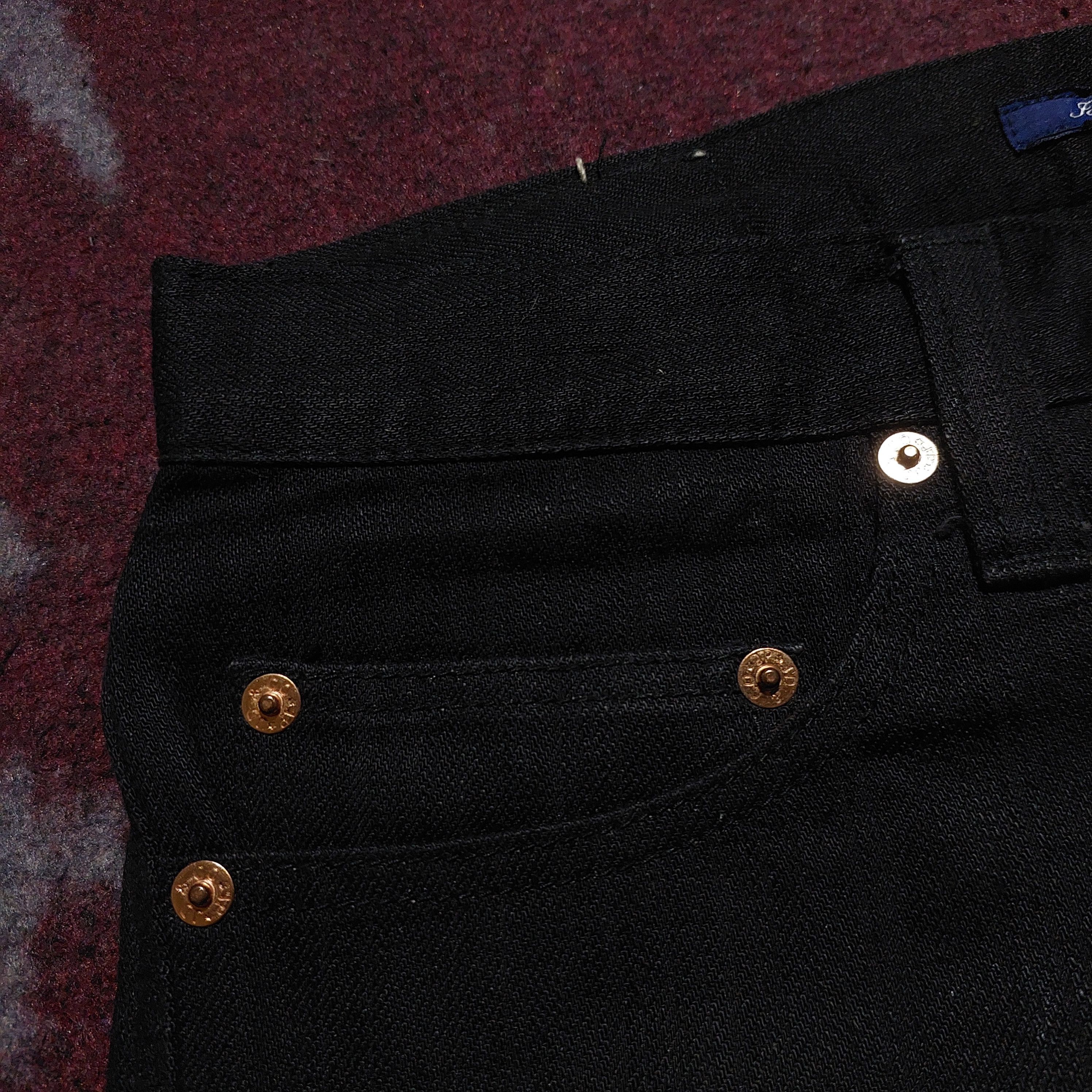 Tornado Mart Japanois Bleu red rose embroidered black denim Size US 30 / EU 46 - 8 Thumbnail
