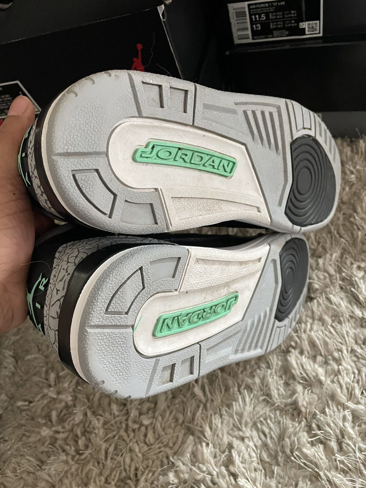 Jordan Brand Jordan 3 Green Glow Size US 7 / EU 40 - 9 Thumbnail