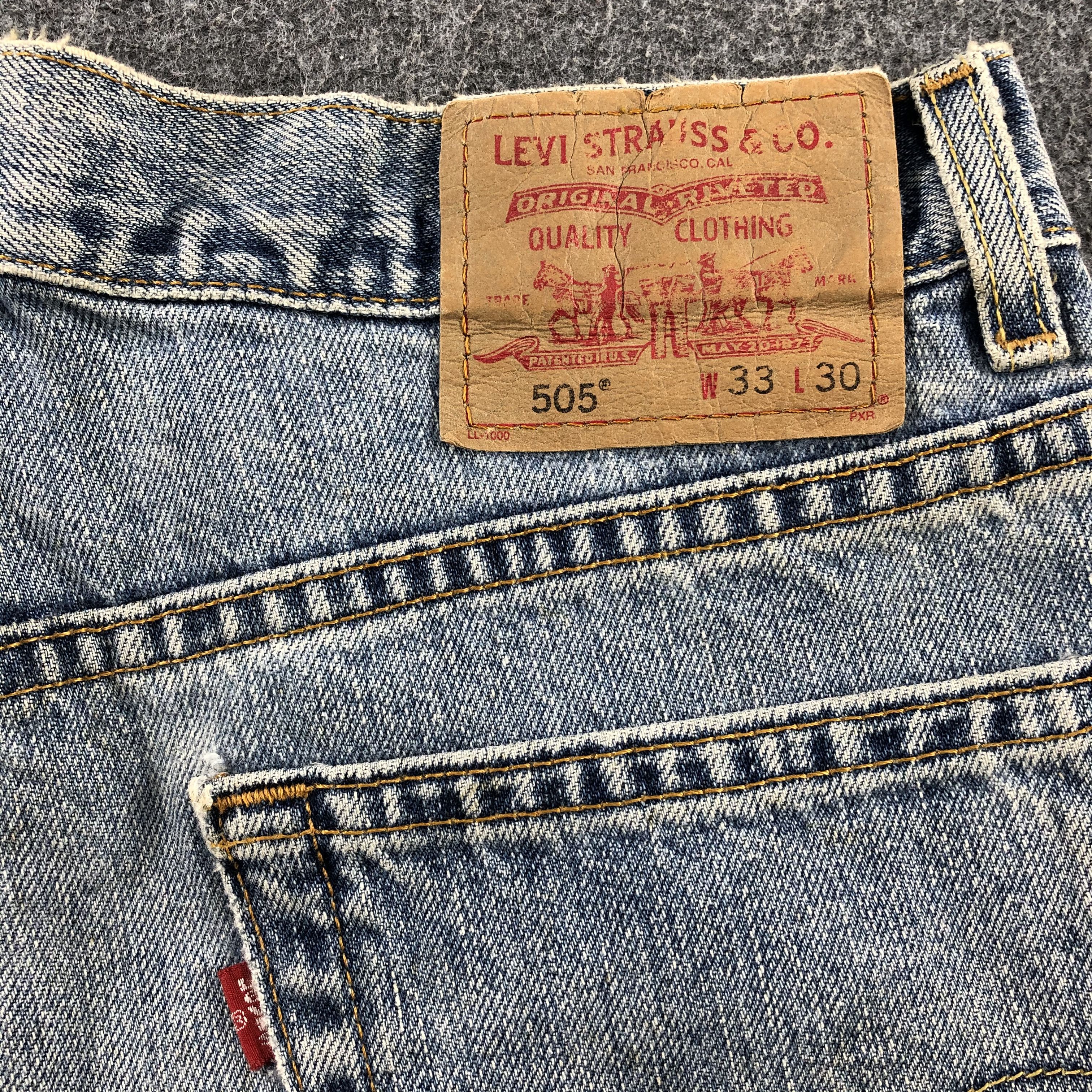 Levi's × Vintage Vintage Light Wash Levis 505 Jeans-JM1763 Size US 32 / EU 48 - 6 Thumbnail