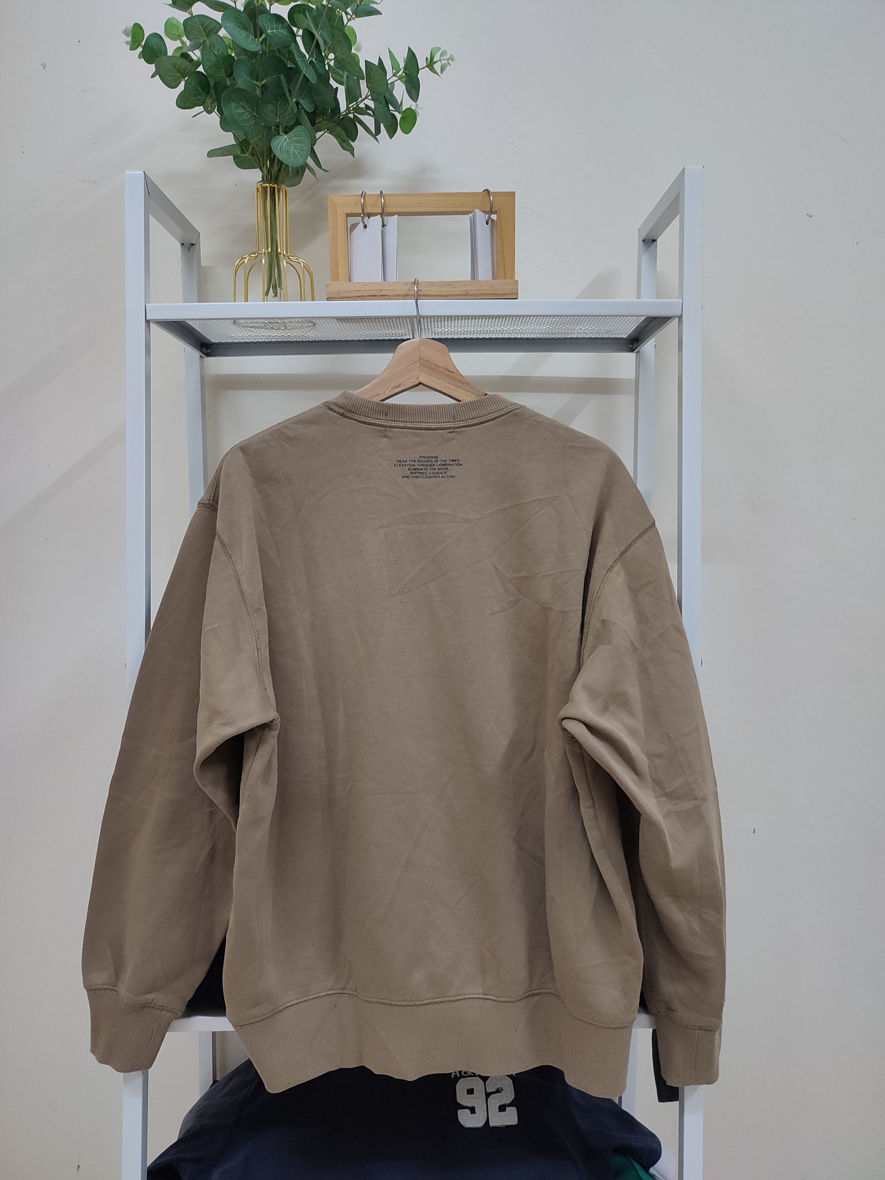 GU × Undercover 💥Steals 💥 Freedom Undercover Flowers Sweatshirt Size US M / EU 48-50 / 2 - 12 Thumbnail