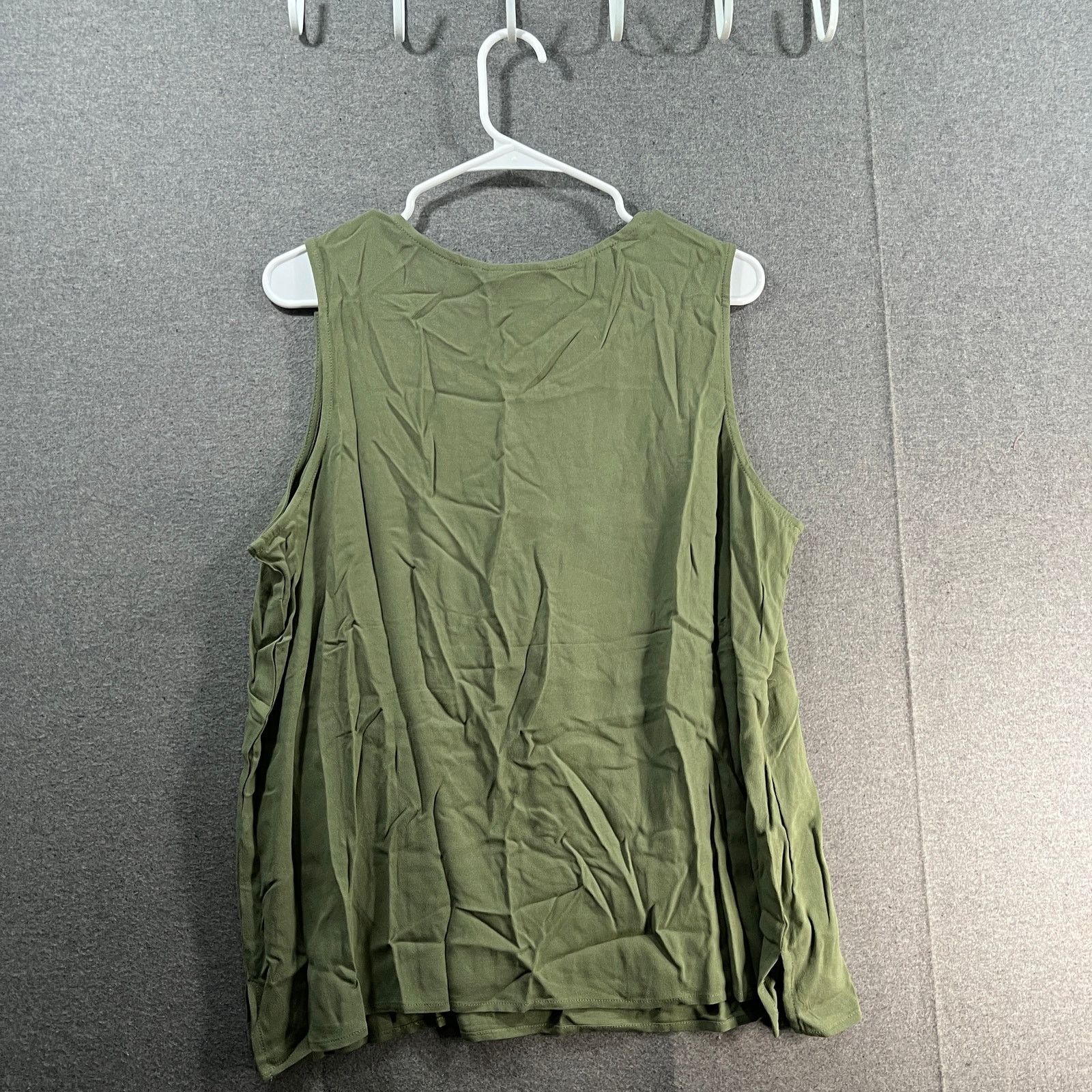 Denim & Co. Denim & Co. Beach Woven Scoop Neck Tank Top Pine Size L / US 10 / IT 46 - 2 Thumbnail