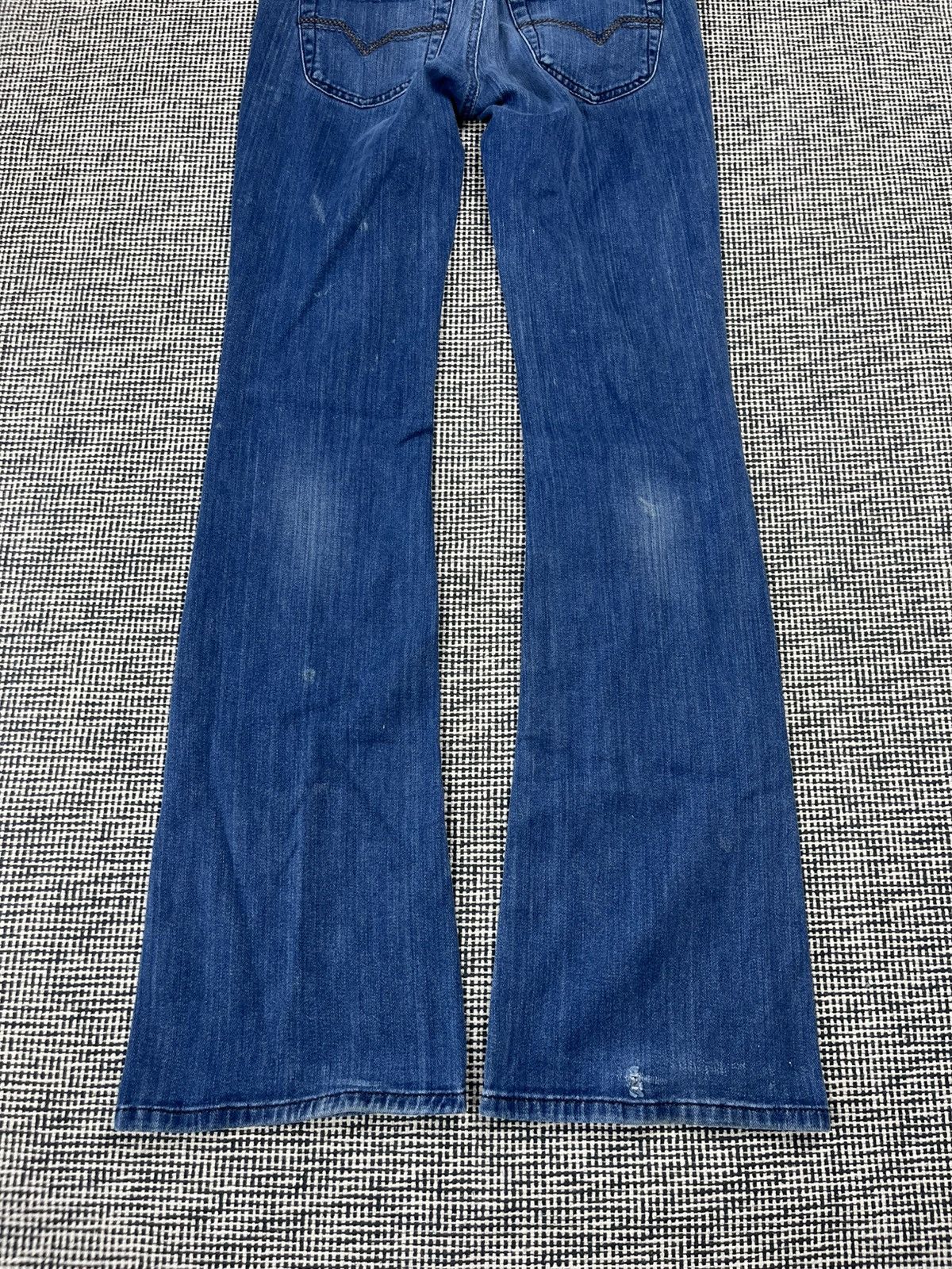 Diesel × Vintage Diesel Y2K low rise bootcut flares bell bottoms jeans Size 27" / US 4 / IT 40 - 4 Thumbnail