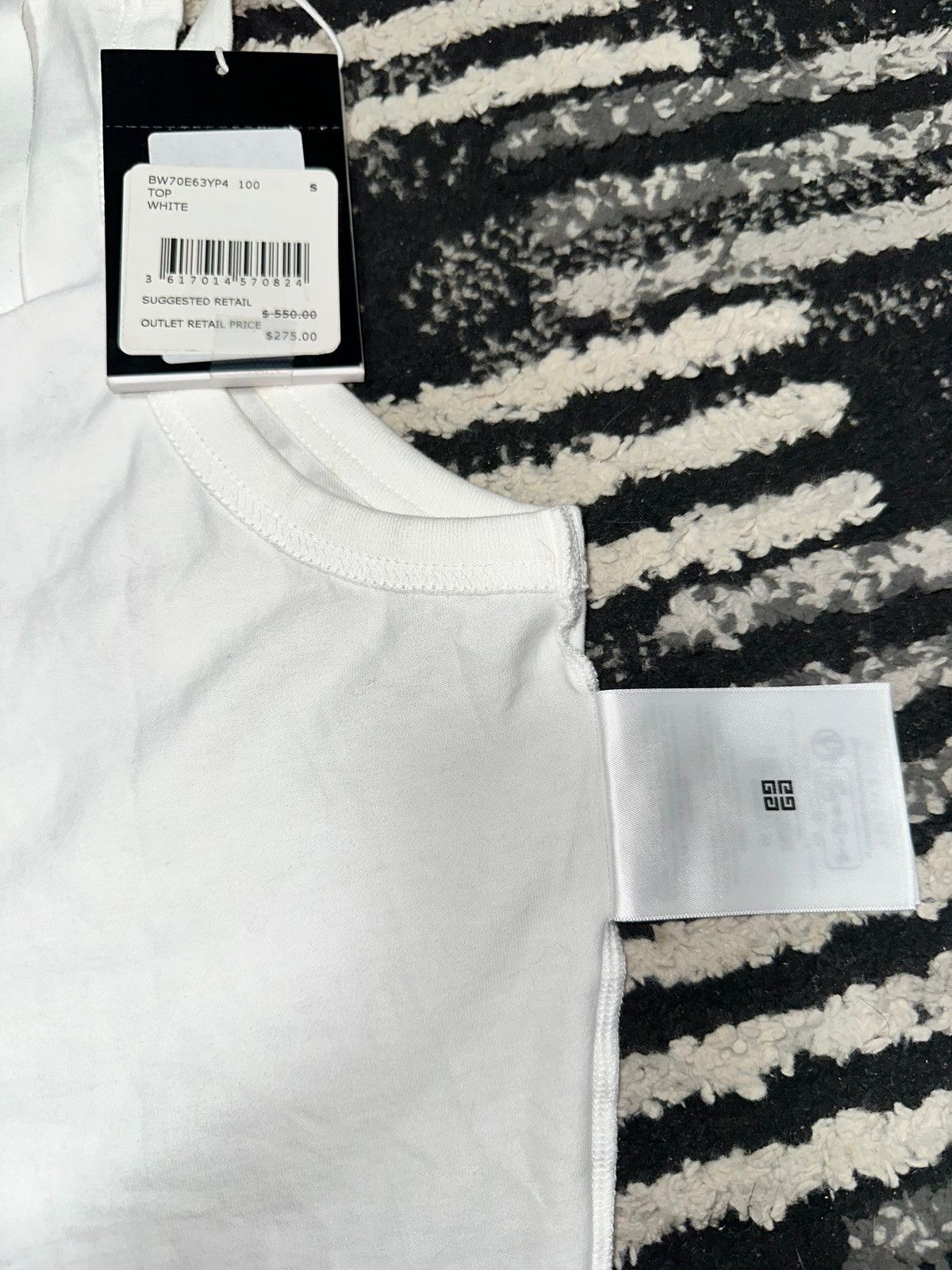 Givenchy GIVENCHY CROPPED TANK TOP IN COTTON WITH 4G AND ROSES PRINT Size S / US 4 / IT 40 - 5 Thumbnail