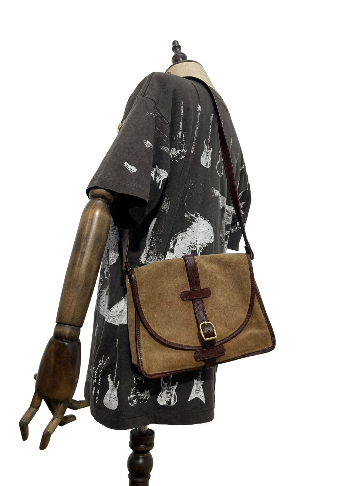 Valentino Full Leather Suede Valentino Italy Cross Body Bag 3🟩 Size ONE SIZE - 2 Thumbnail