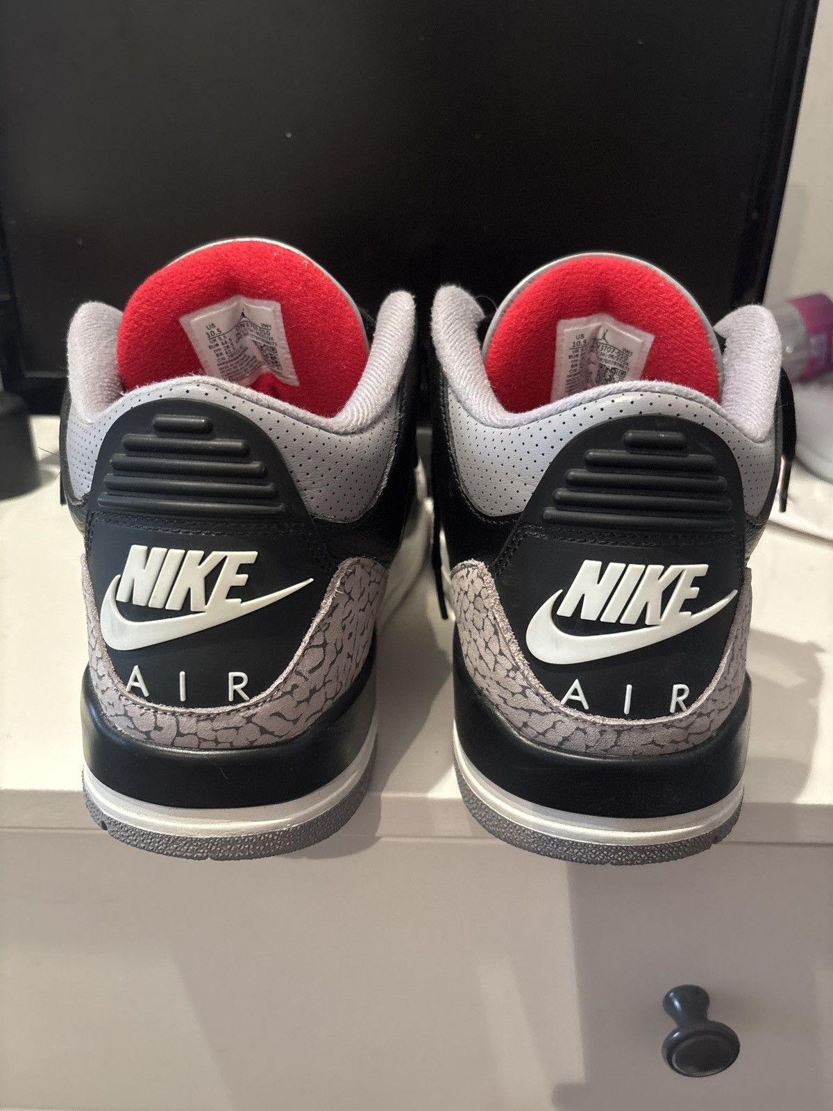 Jordan Brand Jordan 3 black cements Size US 10.5 / EU 43-44 - 5 Thumbnail